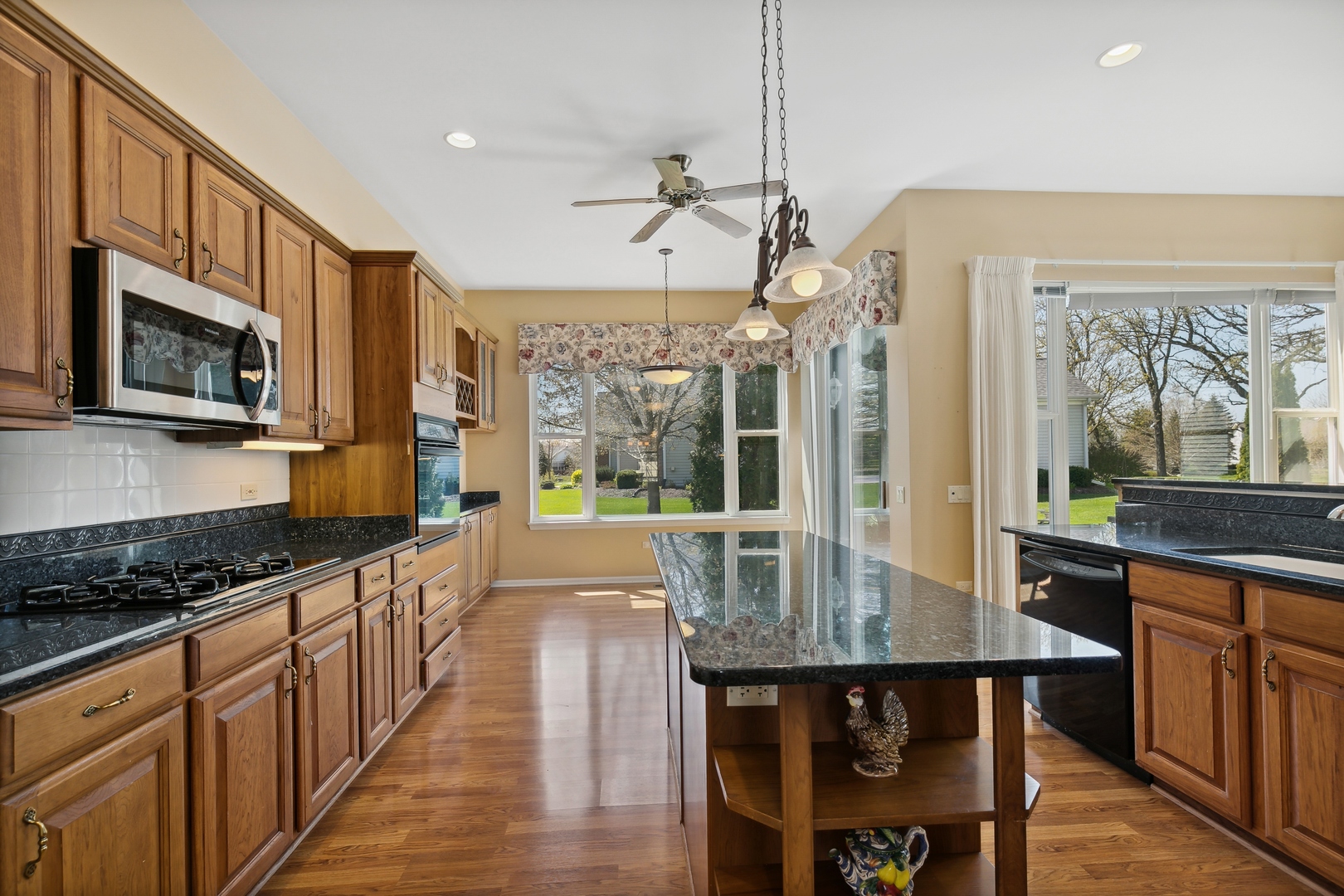 12975 Illinois Drive