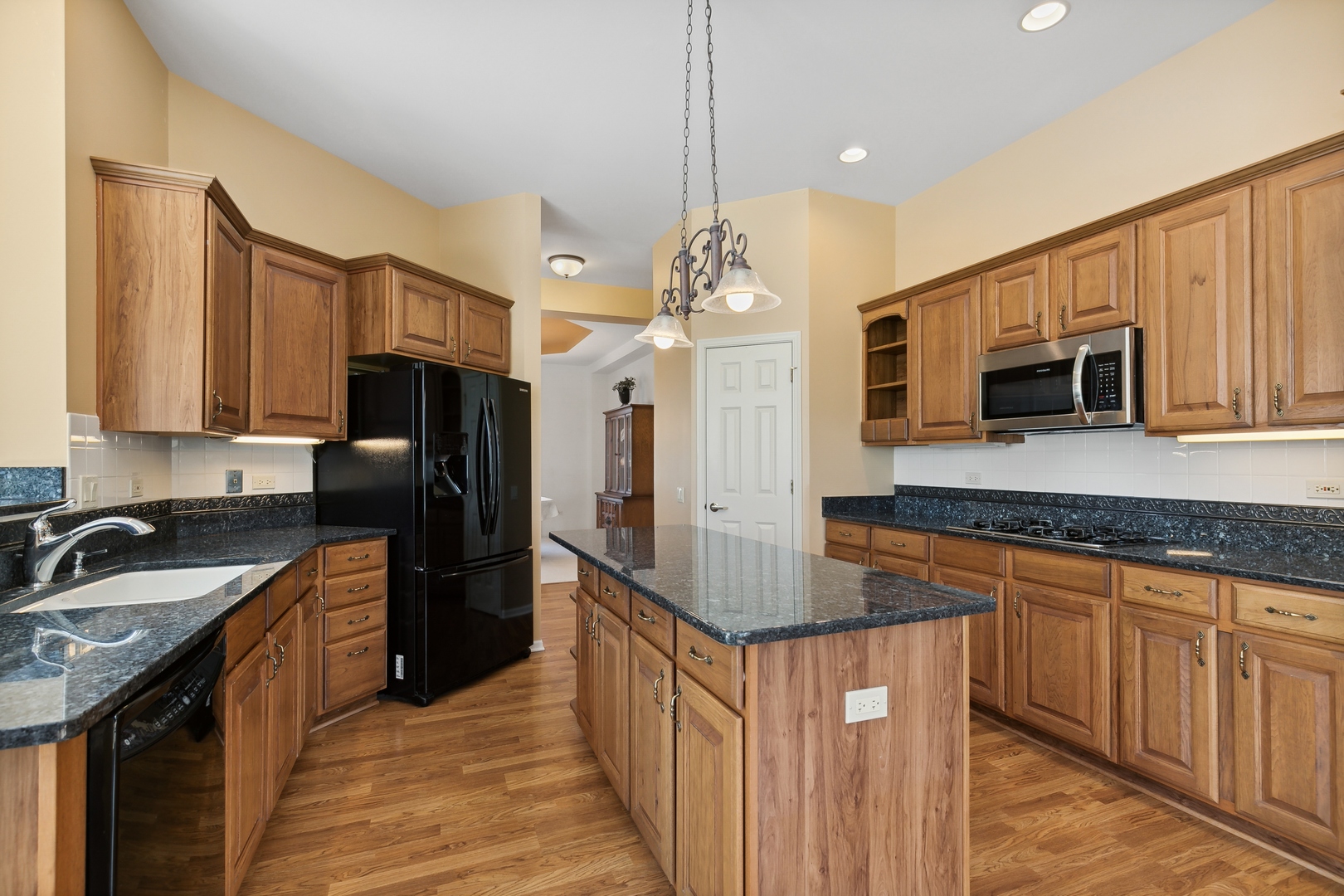 12975 Illinois Drive