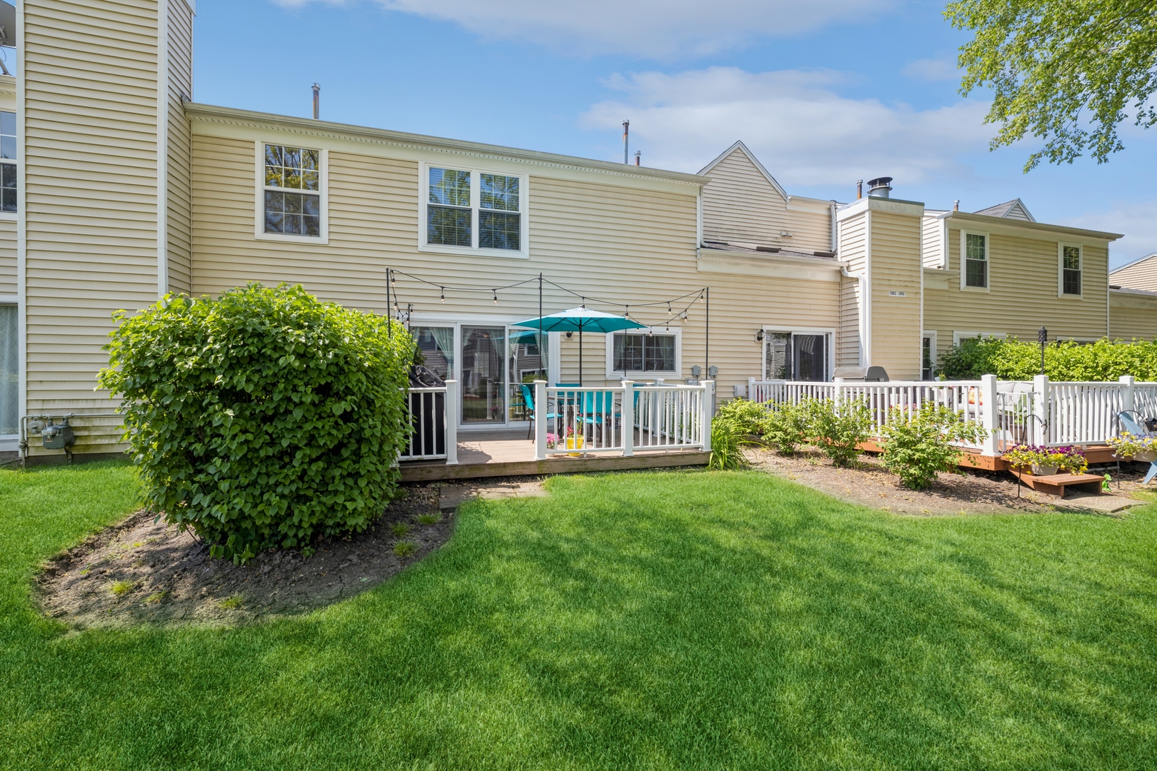 1986 College Green Drive