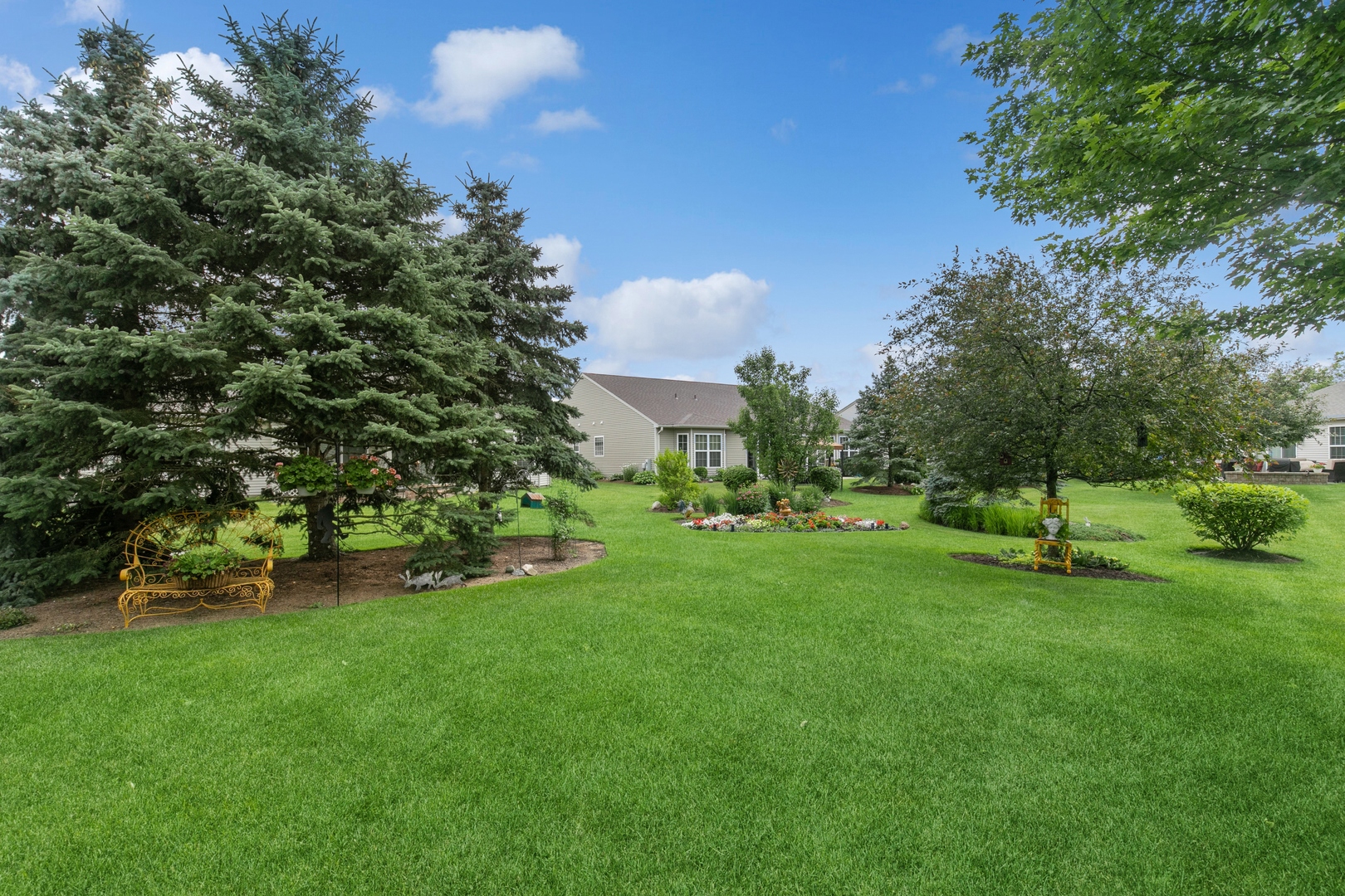 14031 Lavender Street