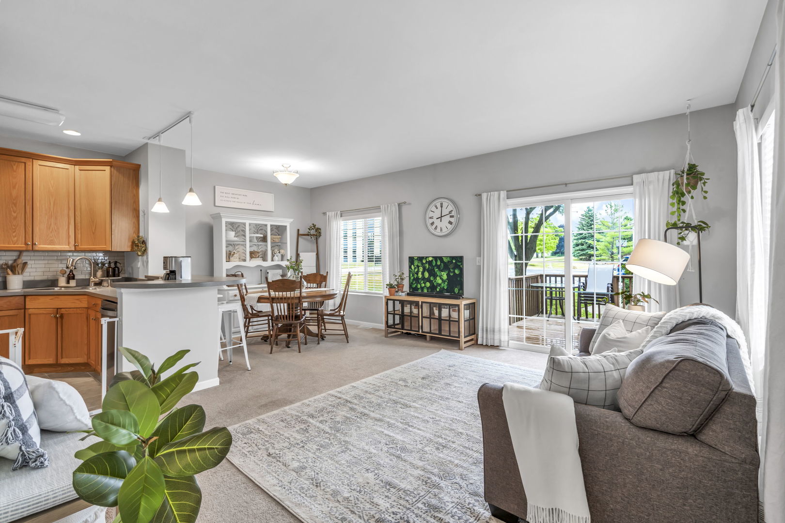 995 Castleshire Drive