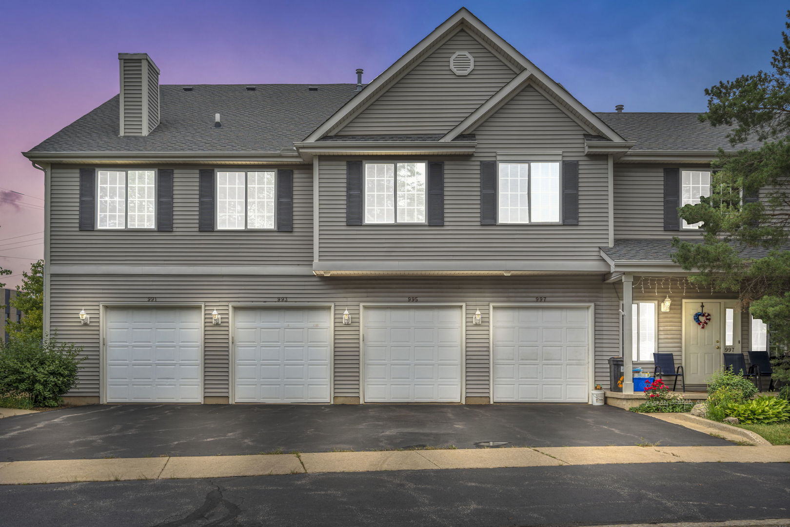 995 Castleshire Drive