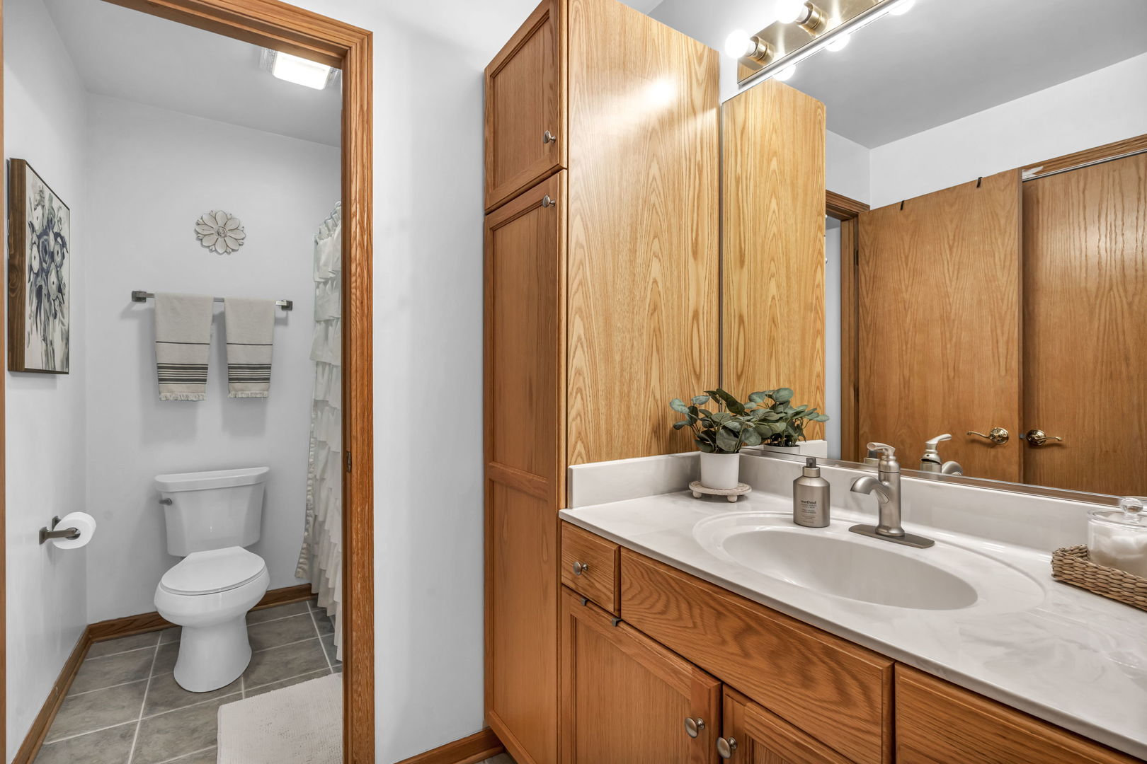 995 Castleshire Drive