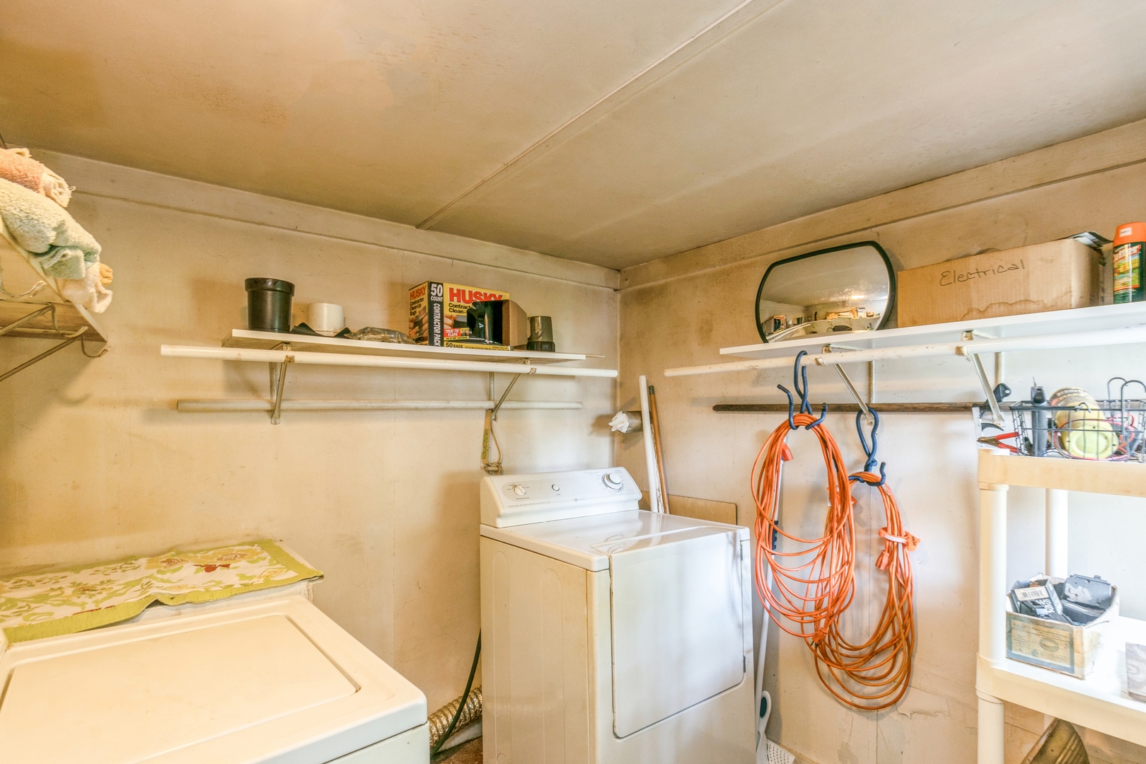 805 E Prairie Street