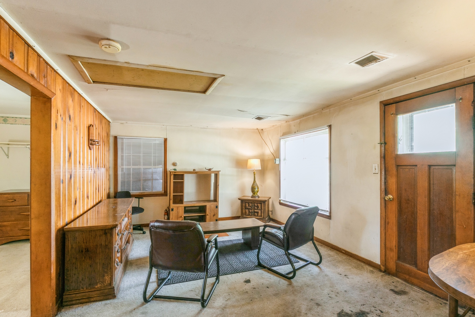 805 E Prairie Street