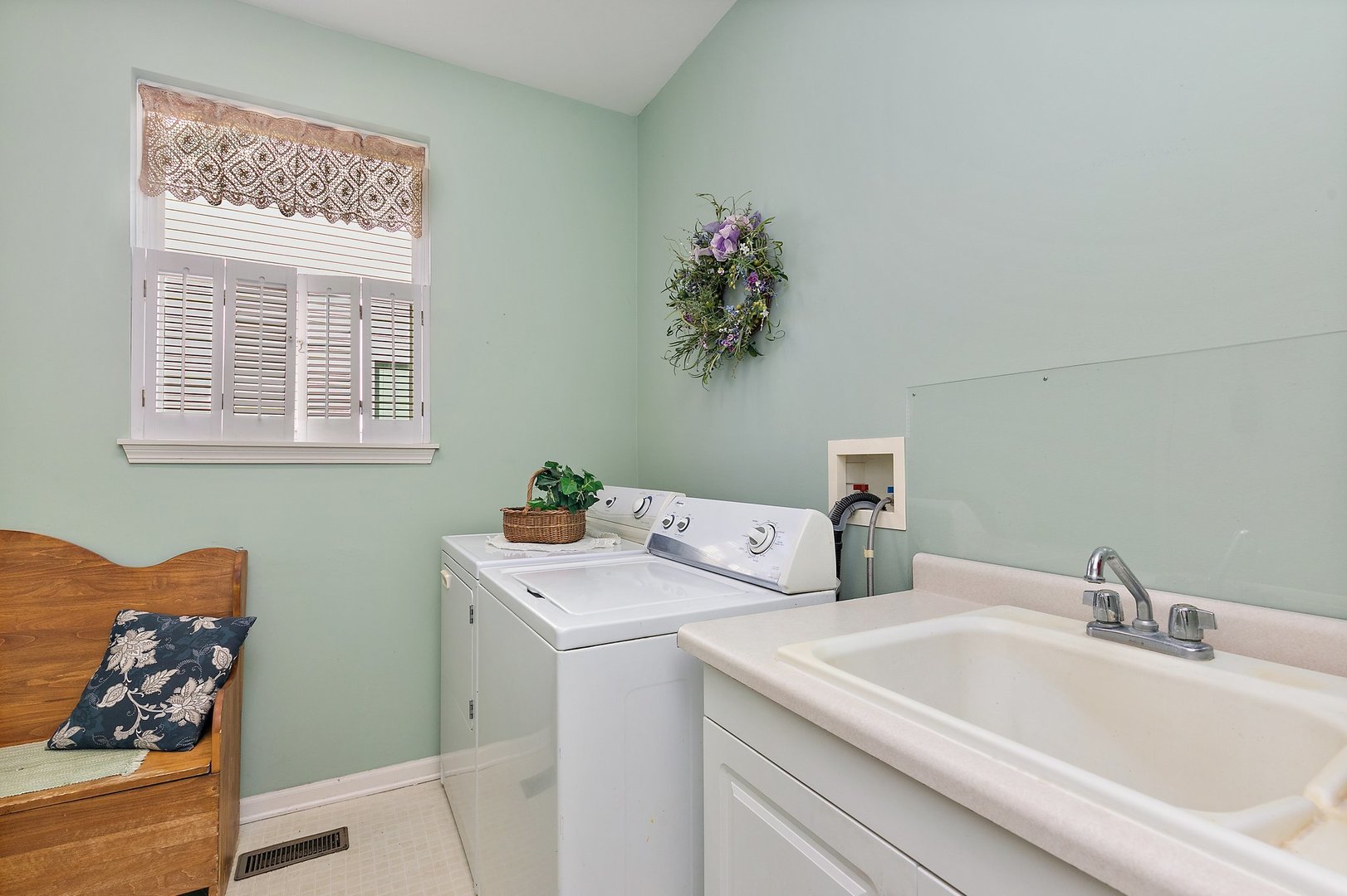 11462 Stonewater Xing