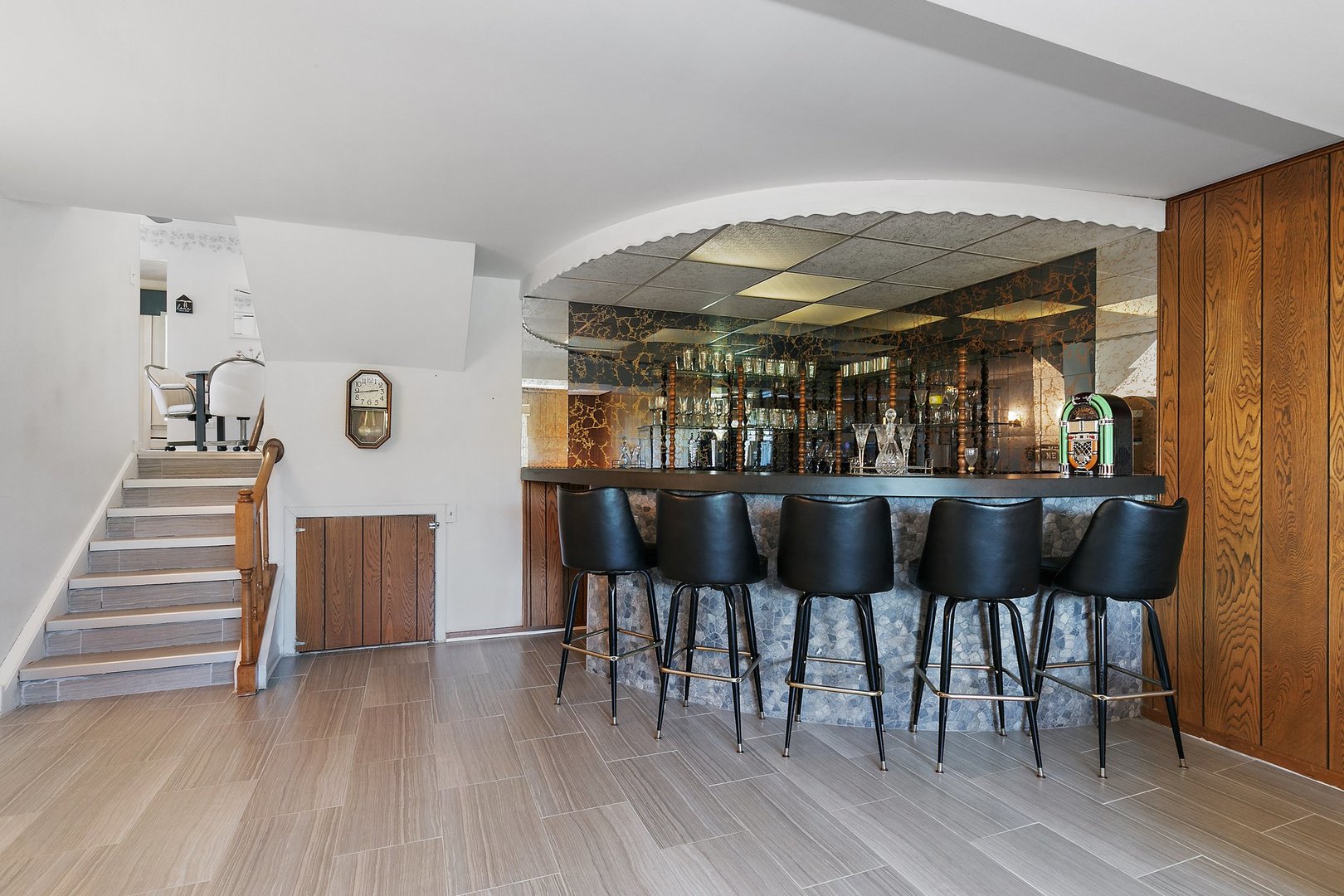 1825 W Pheasant Trail