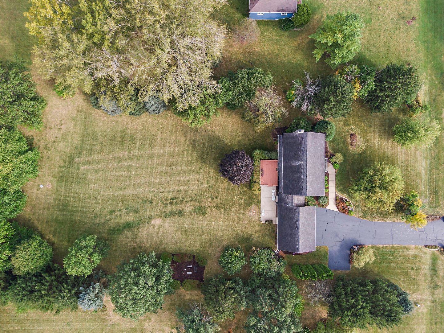 11385 HILLSBORO Drive