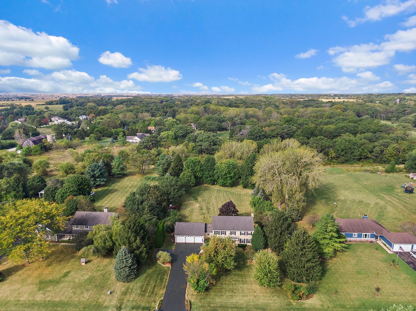 11385 HILLSBORO Drive