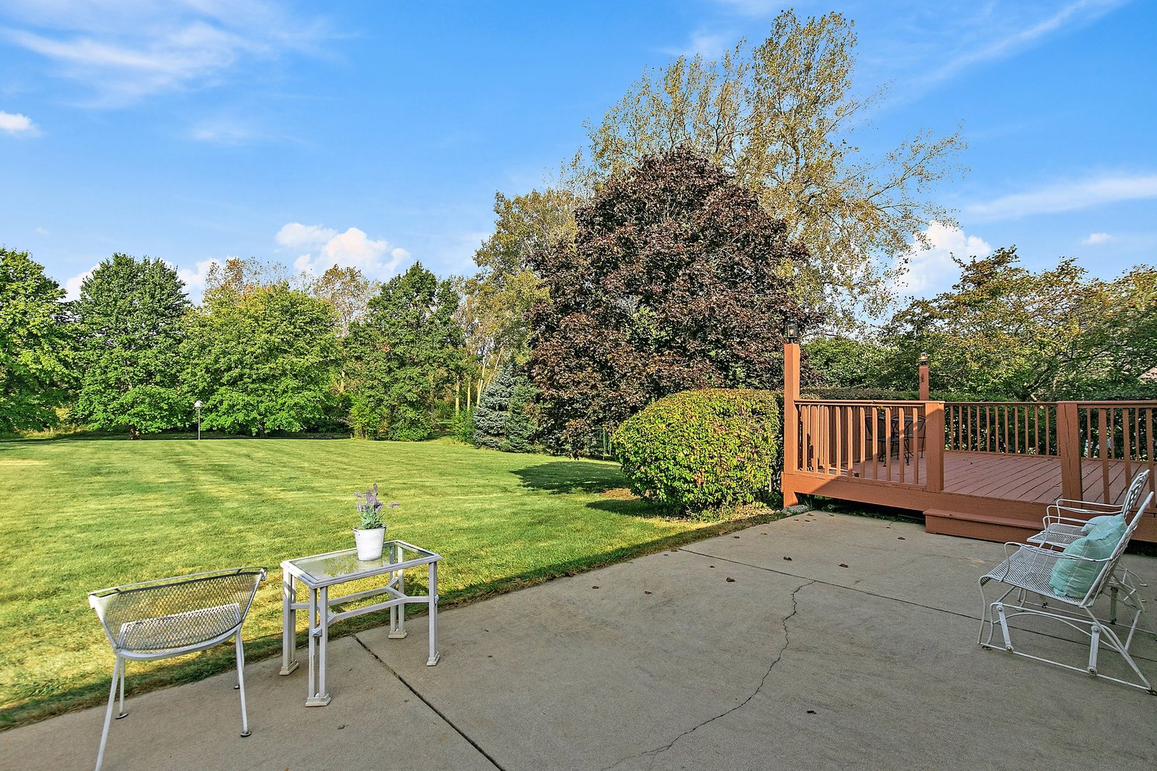 11385 HILLSBORO Drive