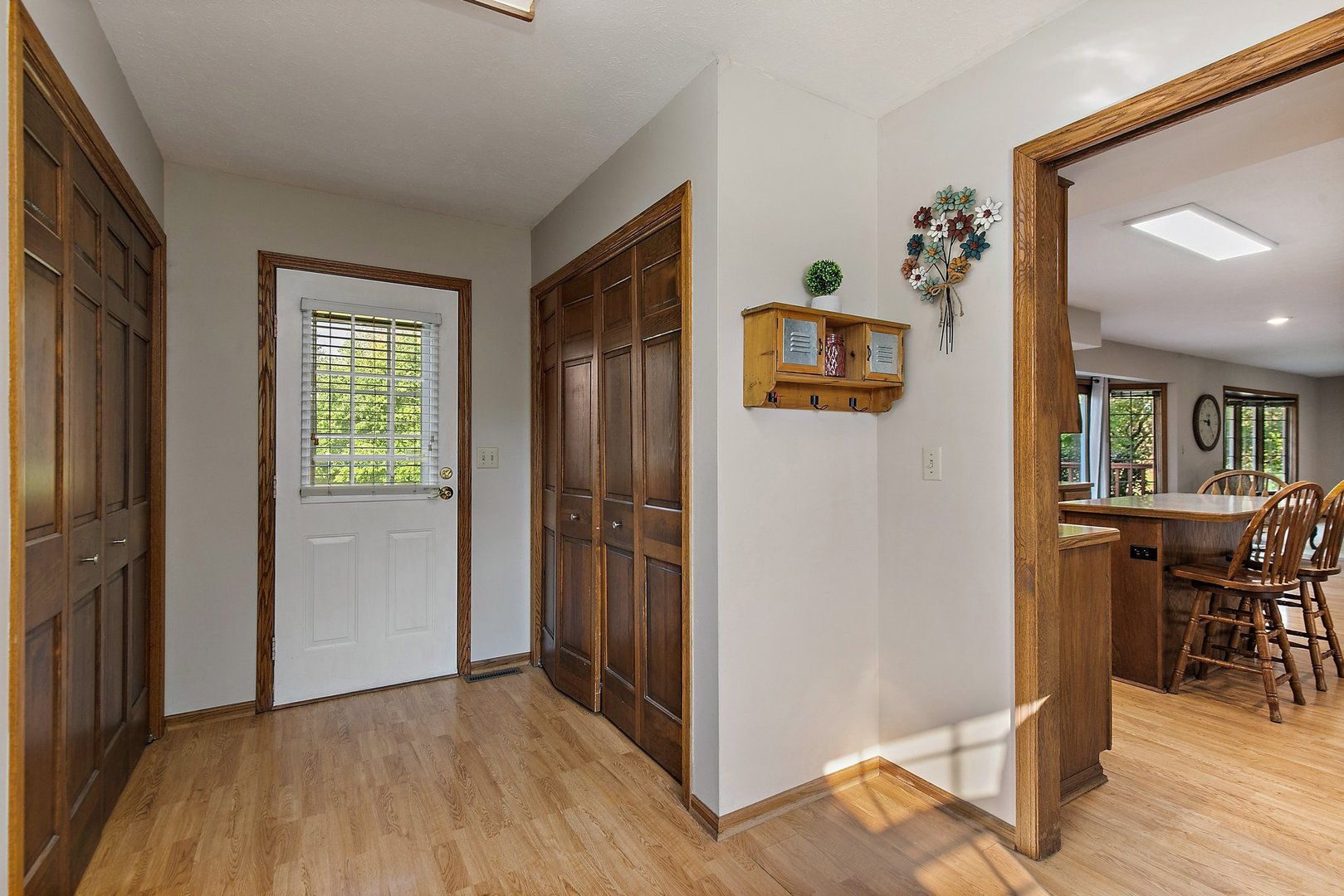 11385 HILLSBORO Drive