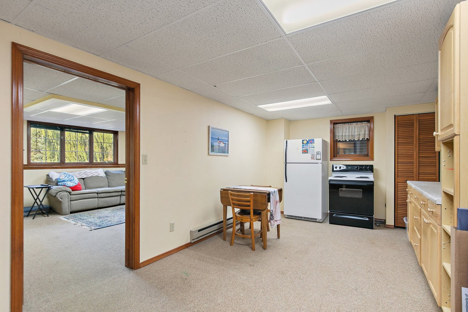 11385 HILLSBORO Drive