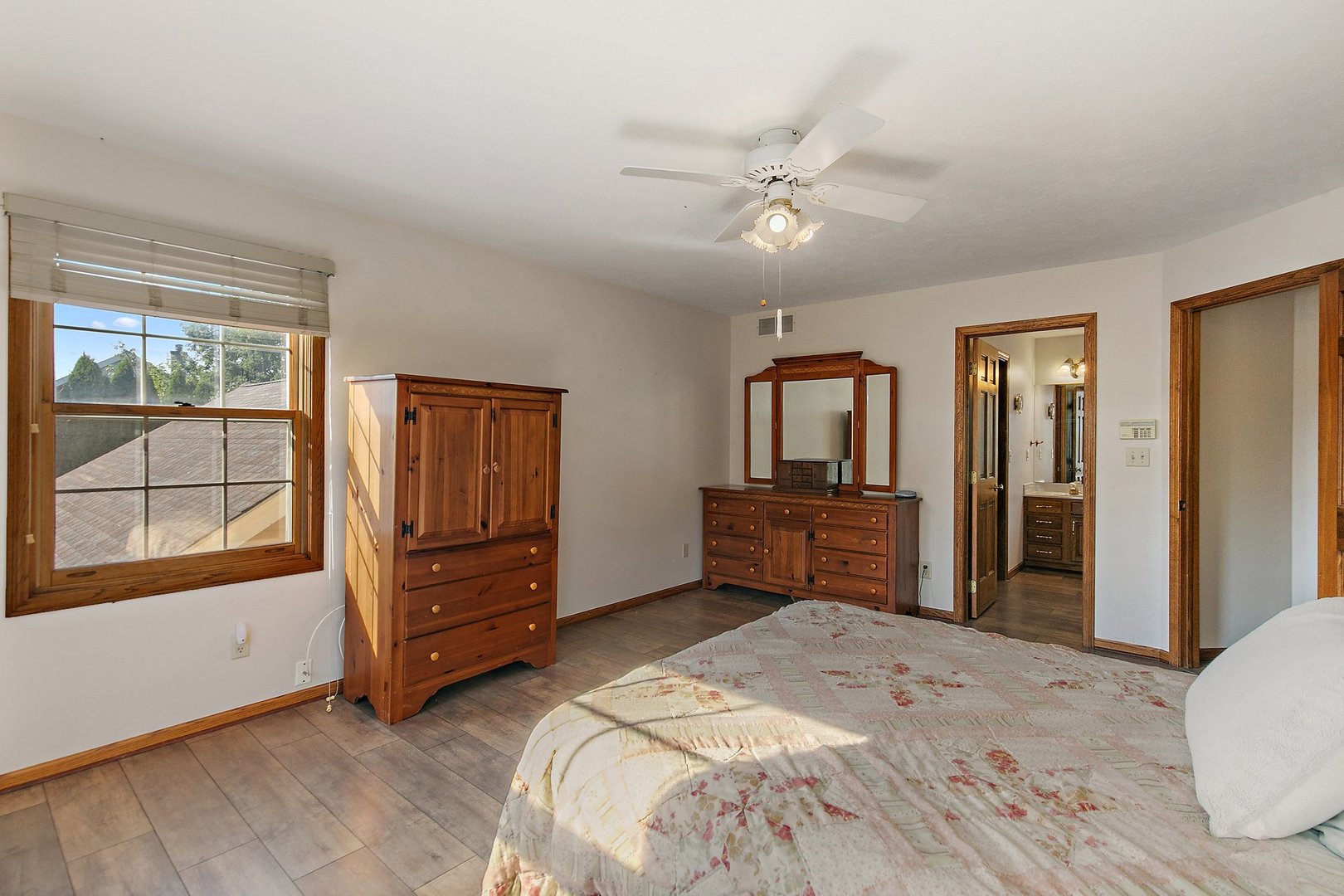 11385 HILLSBORO Drive