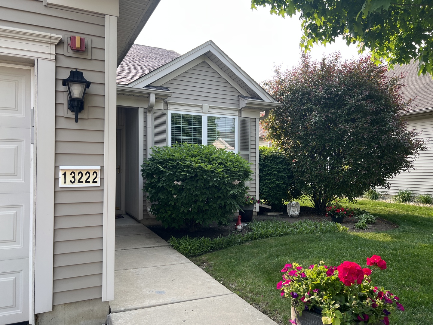 13222 Poplar Way