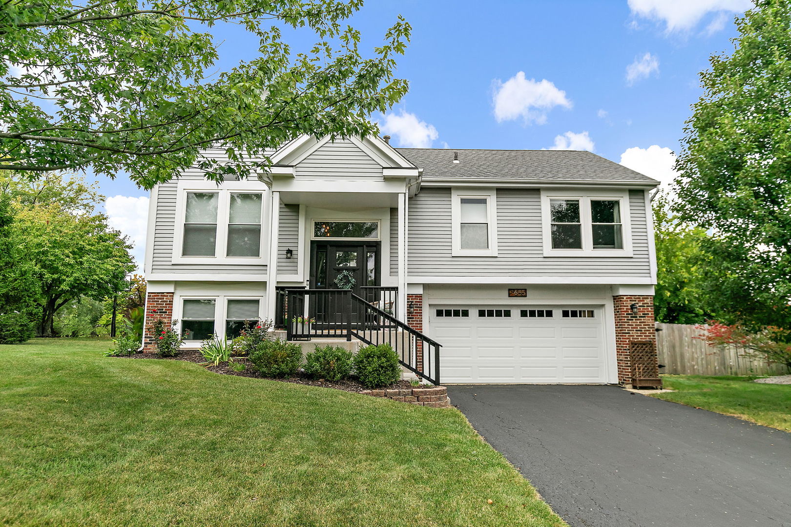 1655 Kennsington Lane