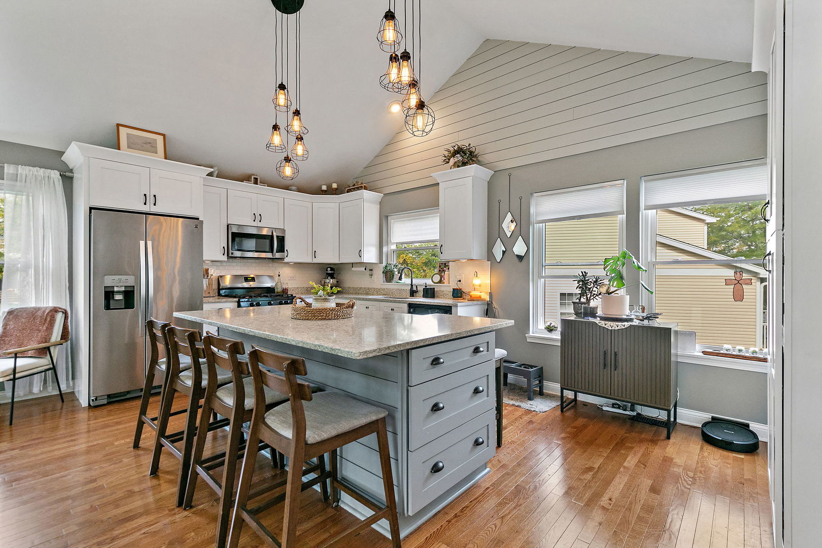 1655 Kennsington Lane