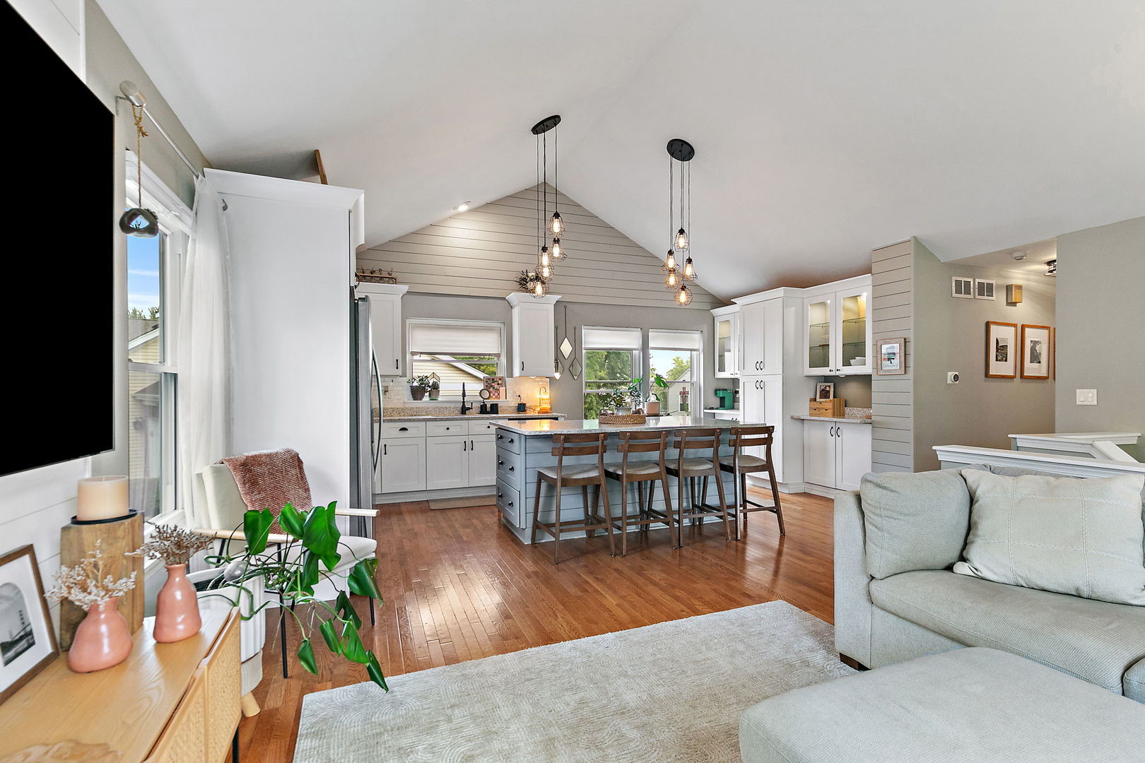 1655 Kennsington Lane