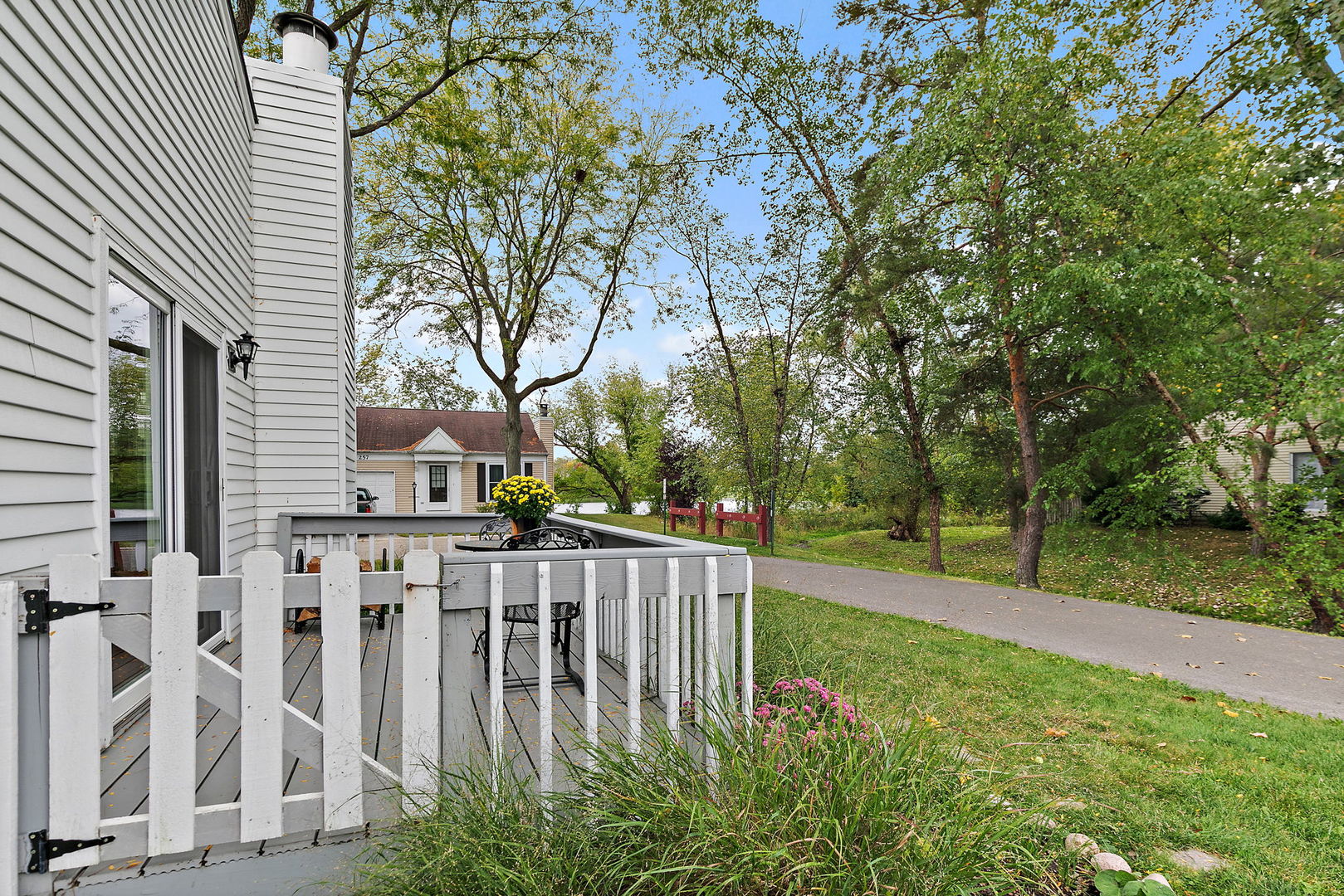 254 W Fairfield Court