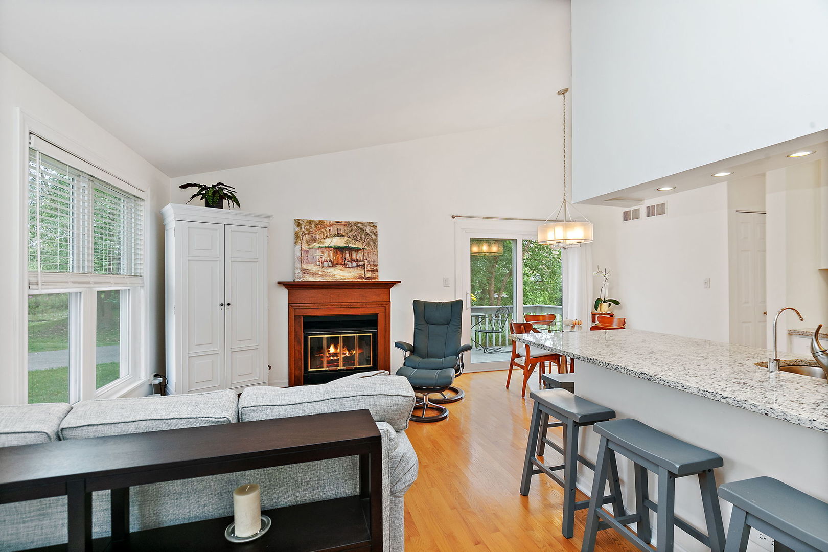 254 W Fairfield Court