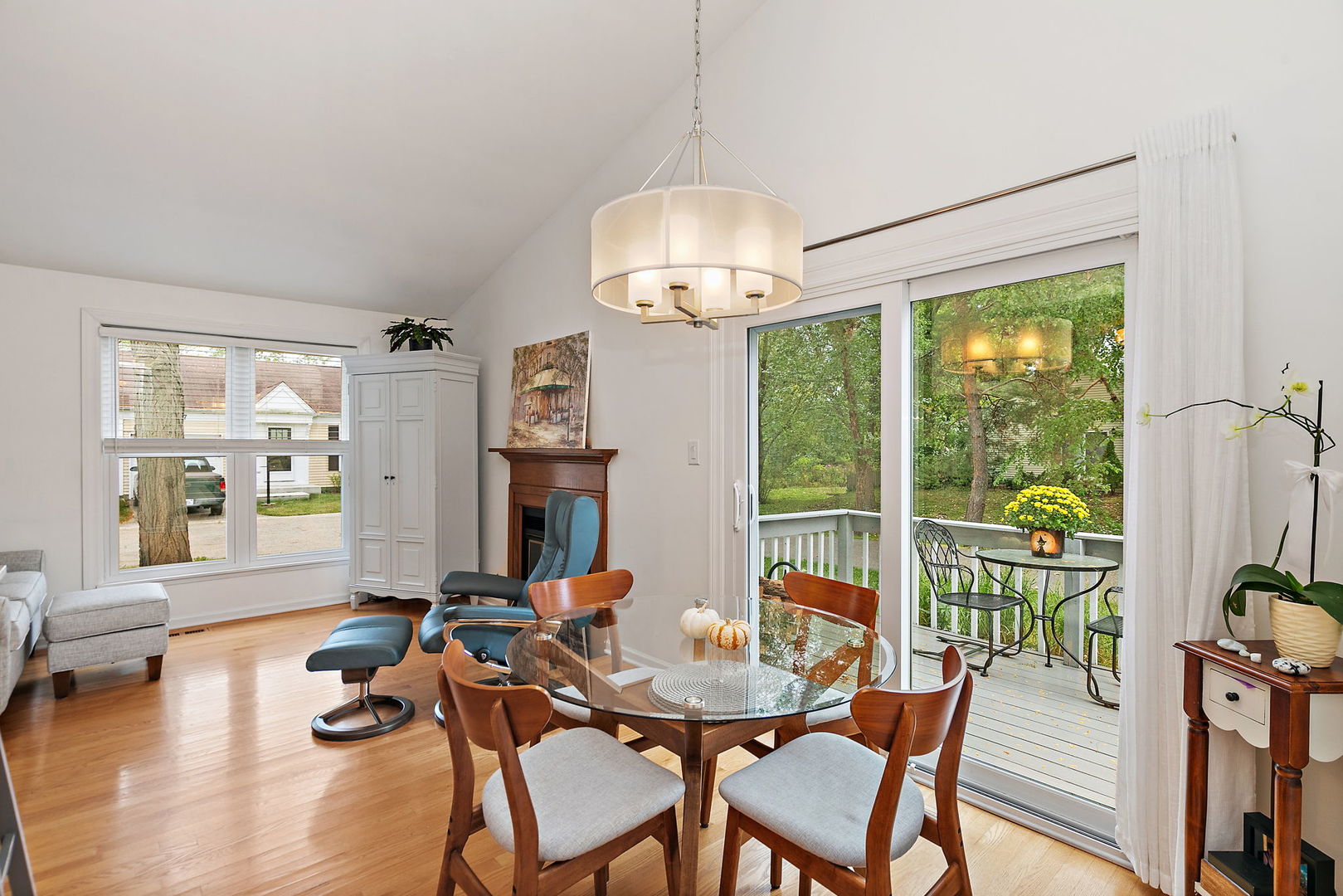 254 W Fairfield Court