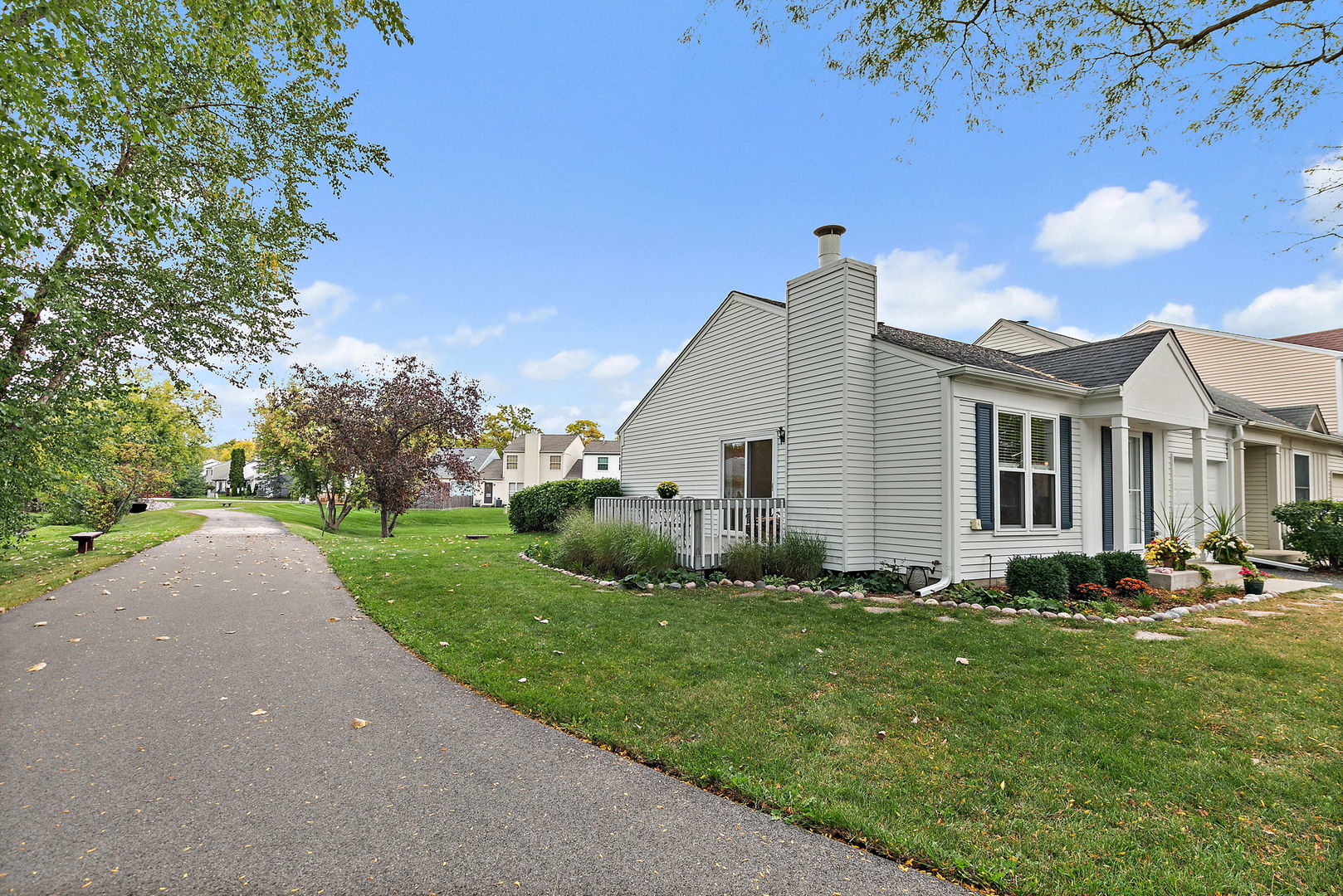 254 W Fairfield Court