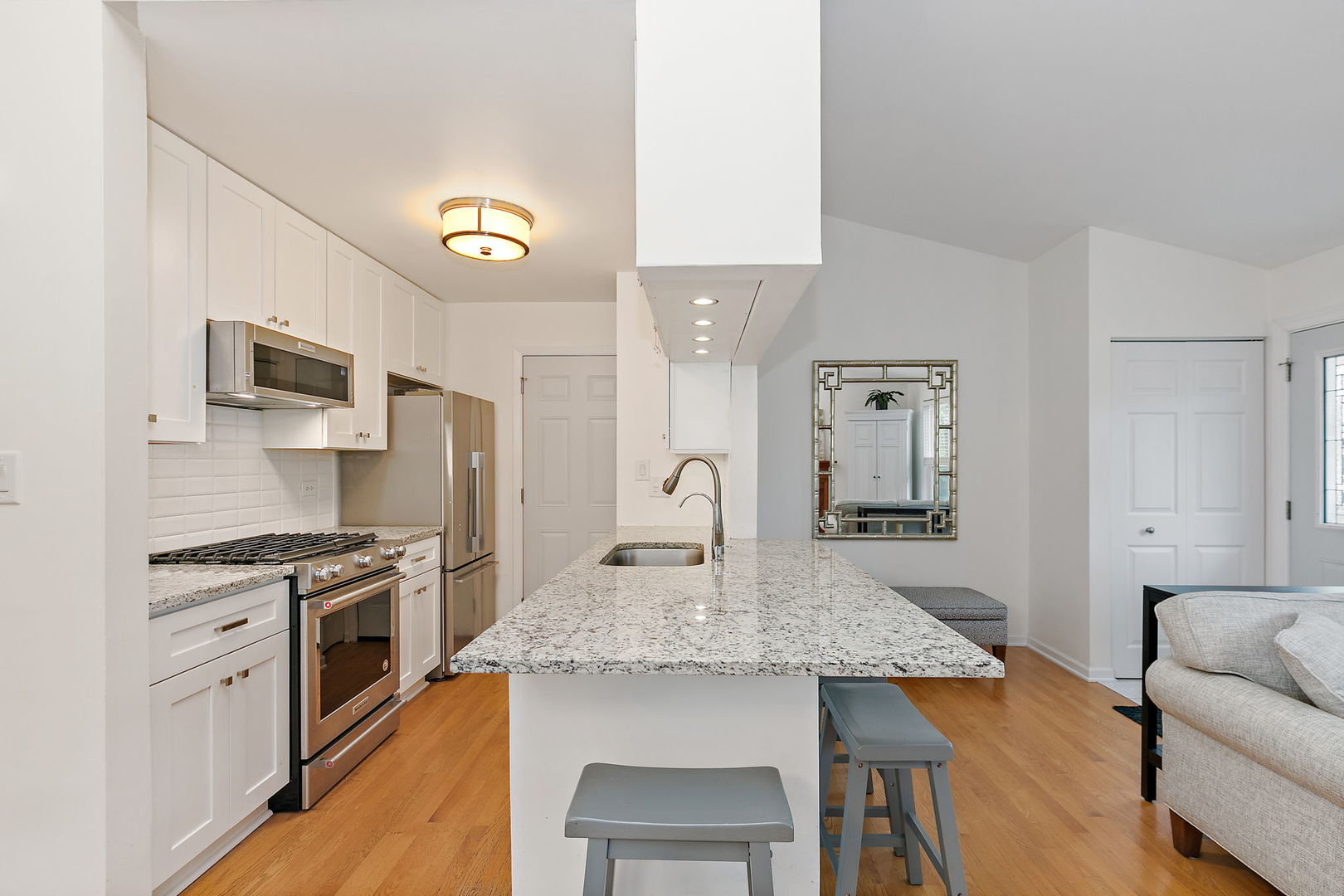 254 W Fairfield Court