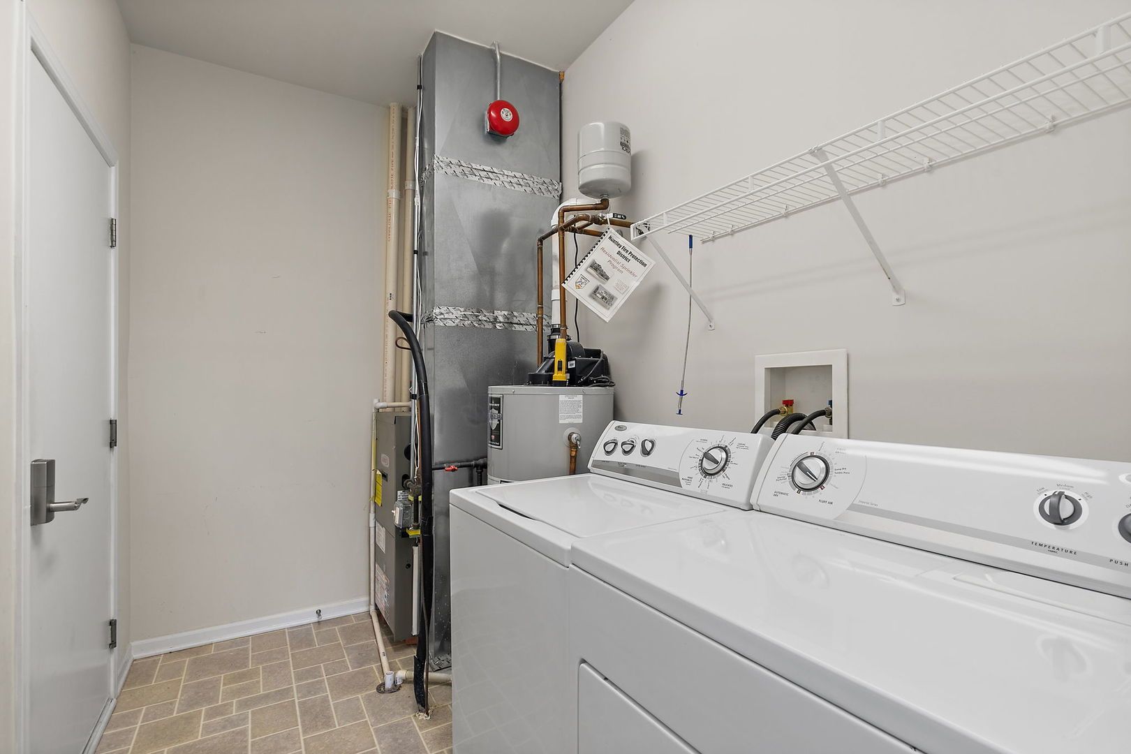 13390 Red Alder Avenue