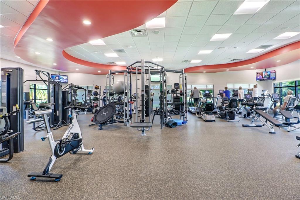 7340 Saint Ives WAY 3201