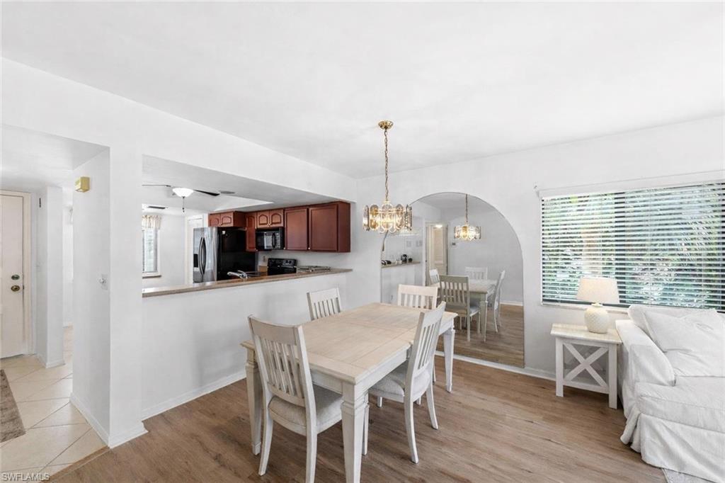 7340 Saint Ives WAY 3201