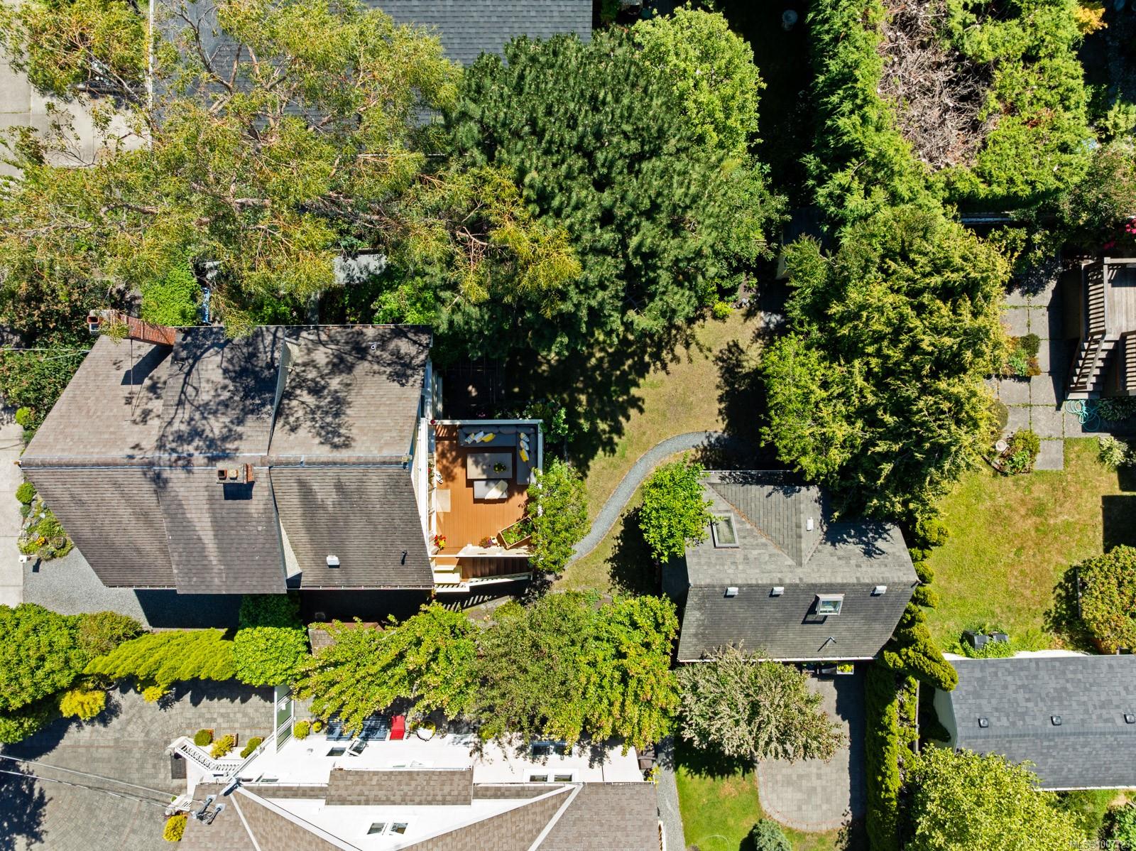 220 Beechwood Ave
