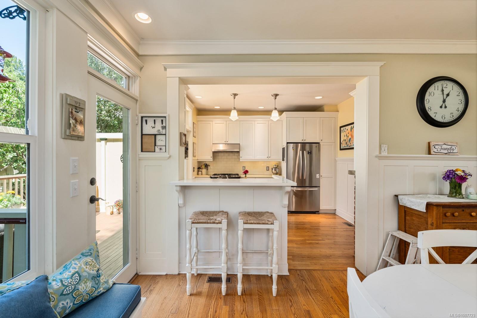 220 Beechwood Ave