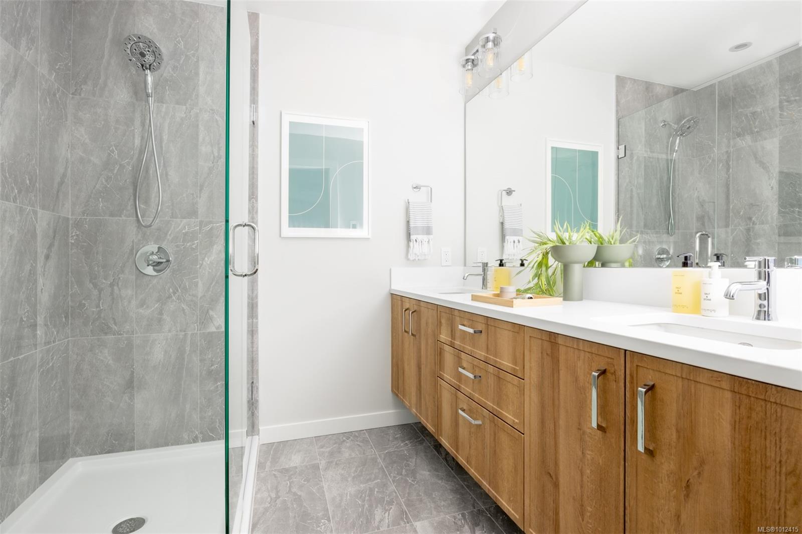 3220 Glendale Pl # 110