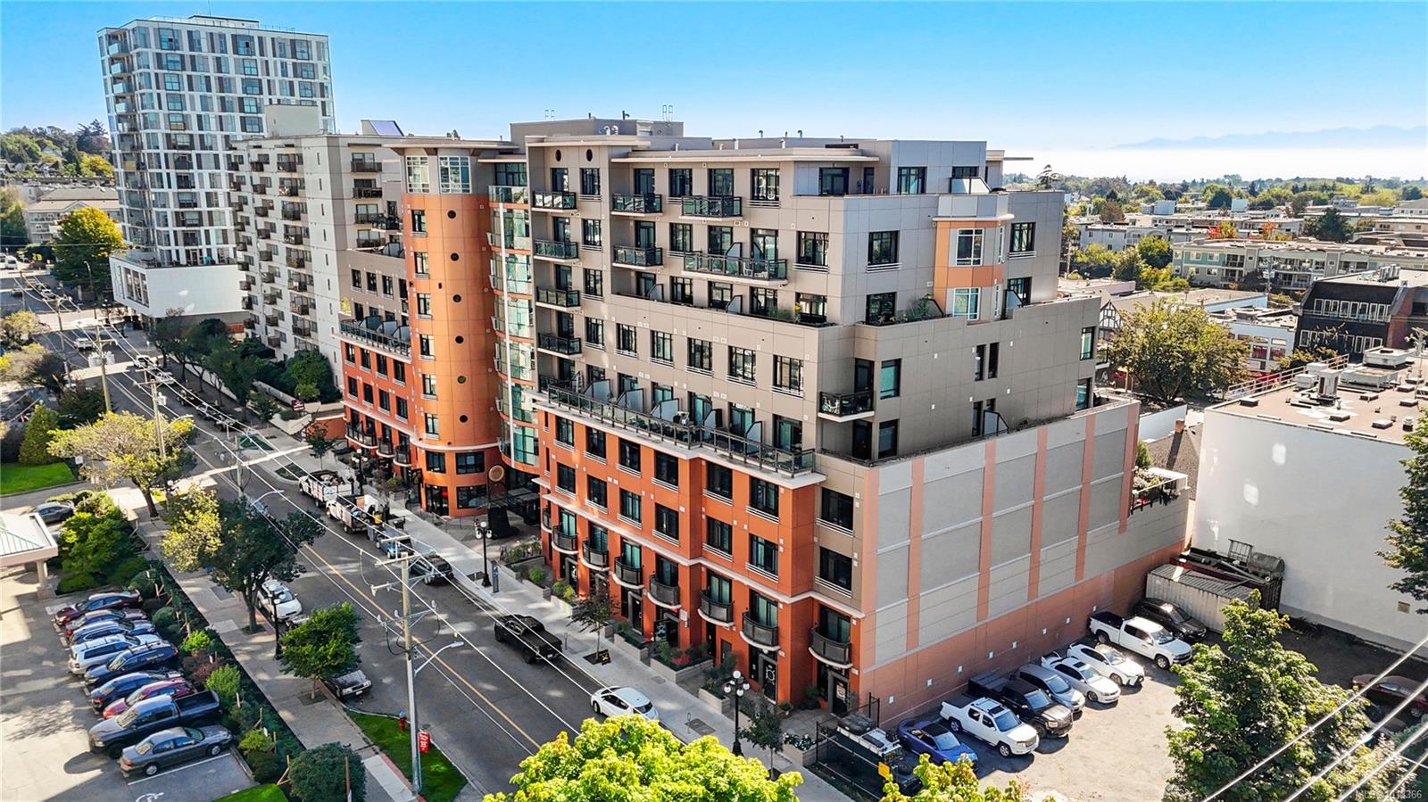 1029 View St # 526