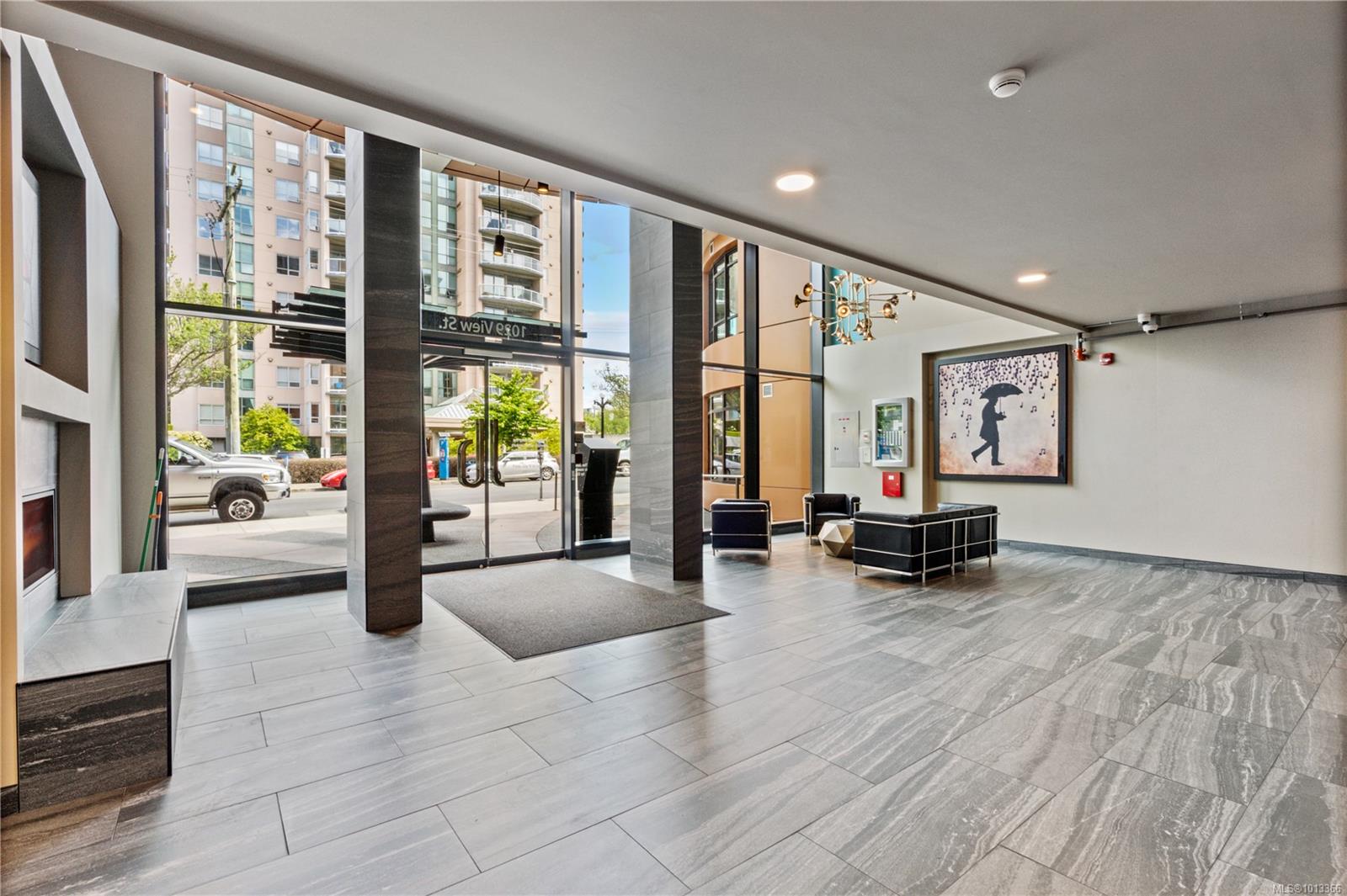 1029 View St # 526