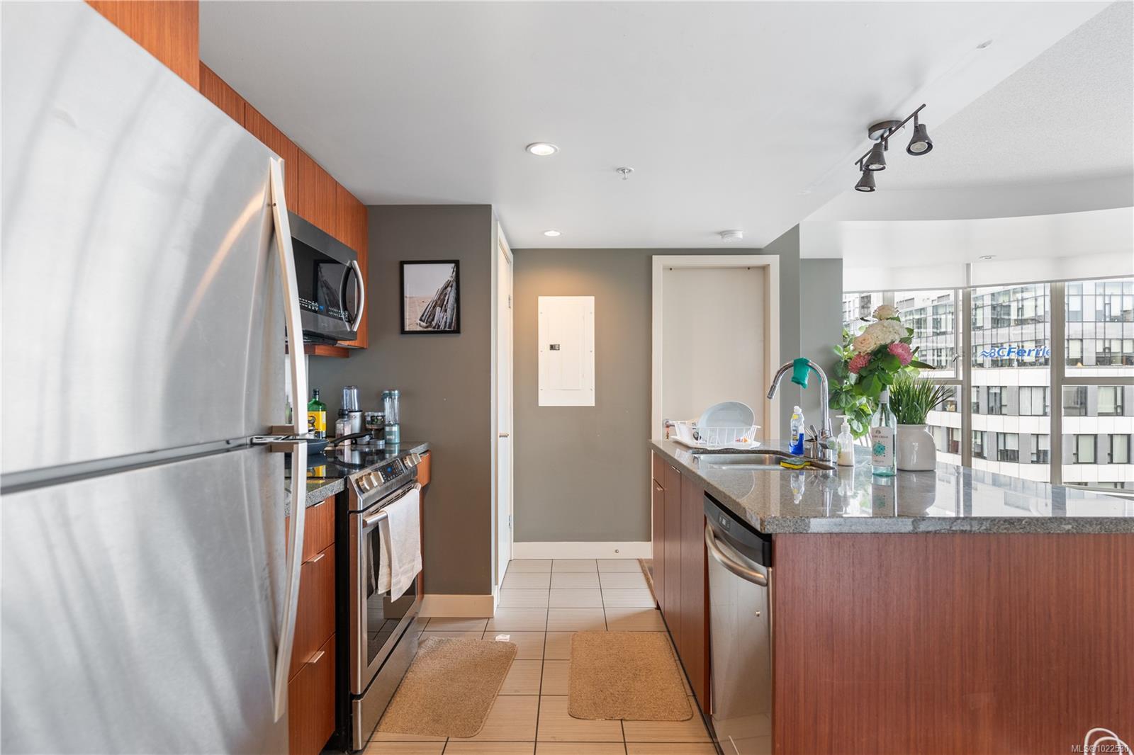 760 Johnson St # 701