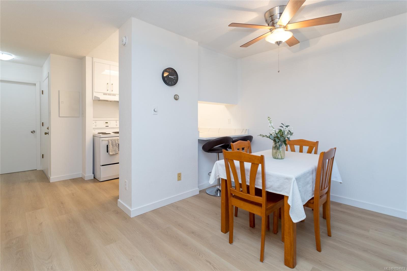 2022 Foul Bay Rd # 311