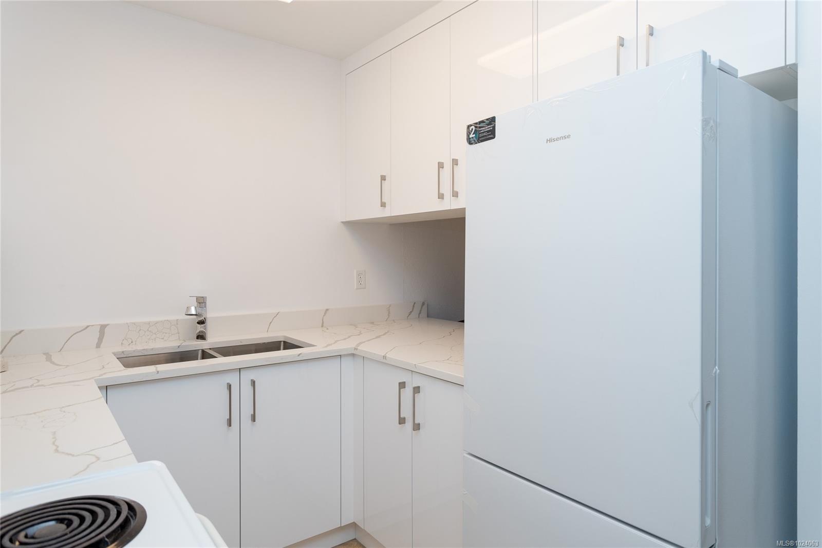 2022 Foul Bay Rd # 311