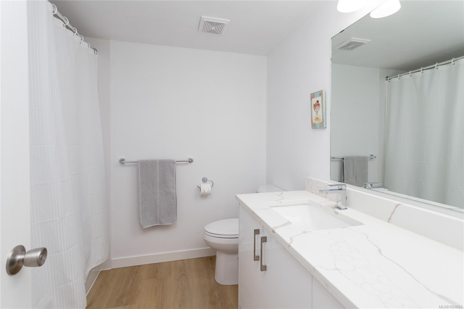 2022 Foul Bay Rd # 311