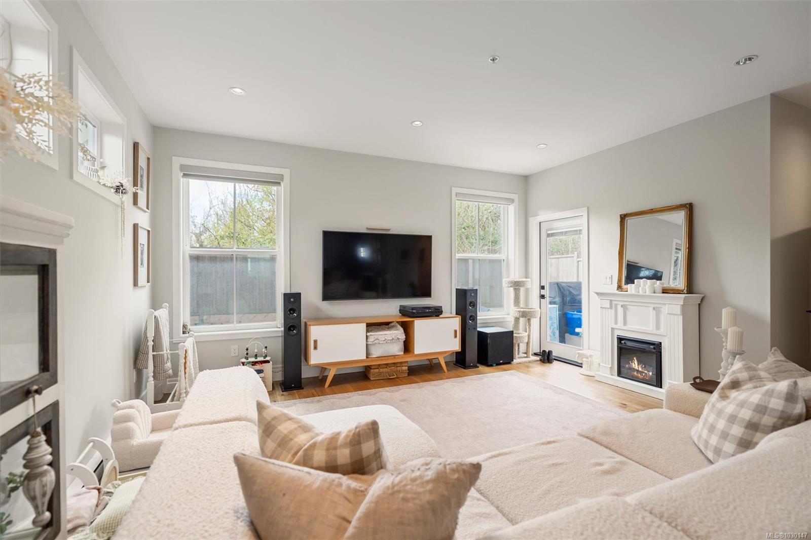 3120 Washington Ave # 1