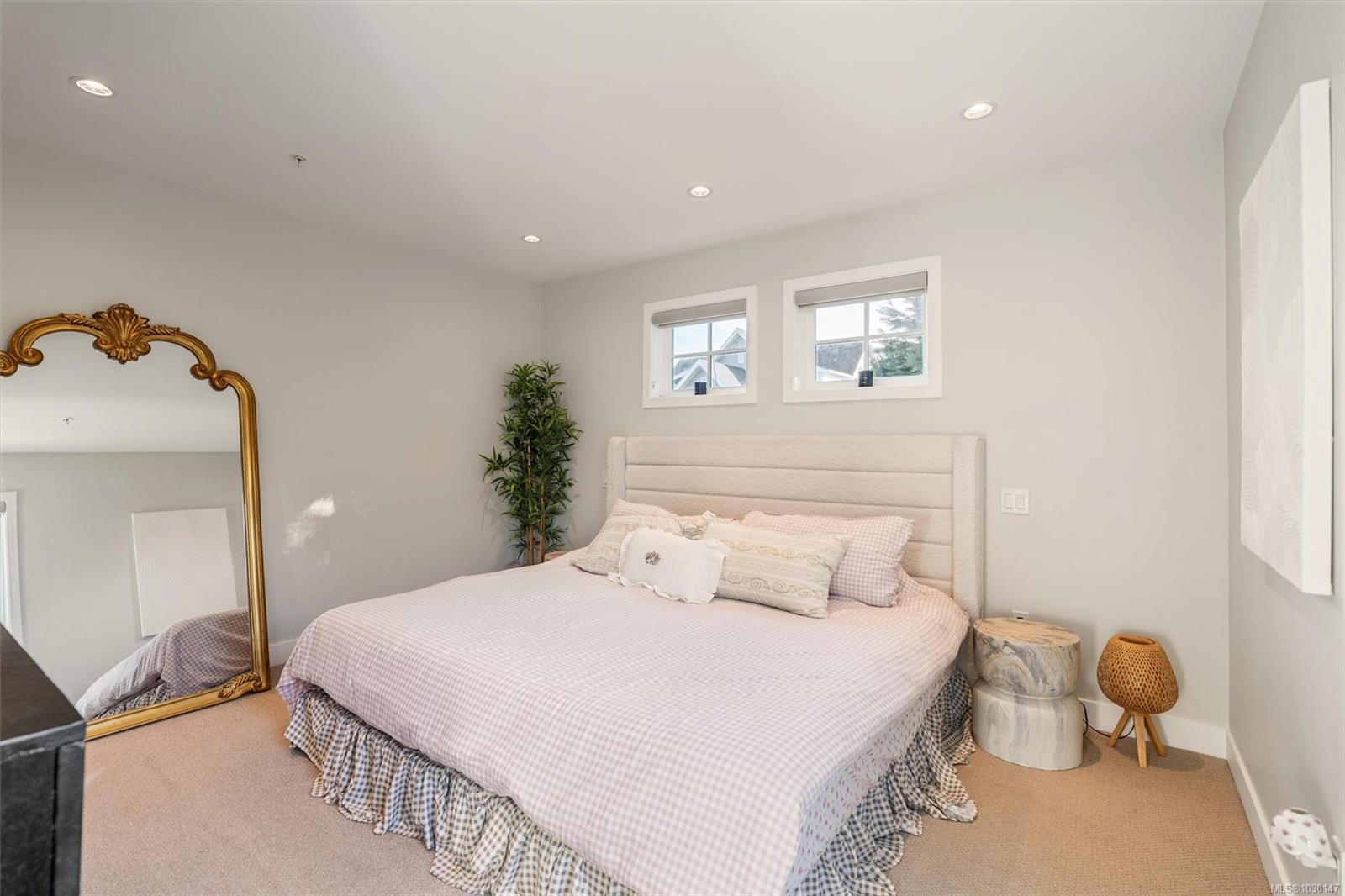 3120 Washington Ave # 1