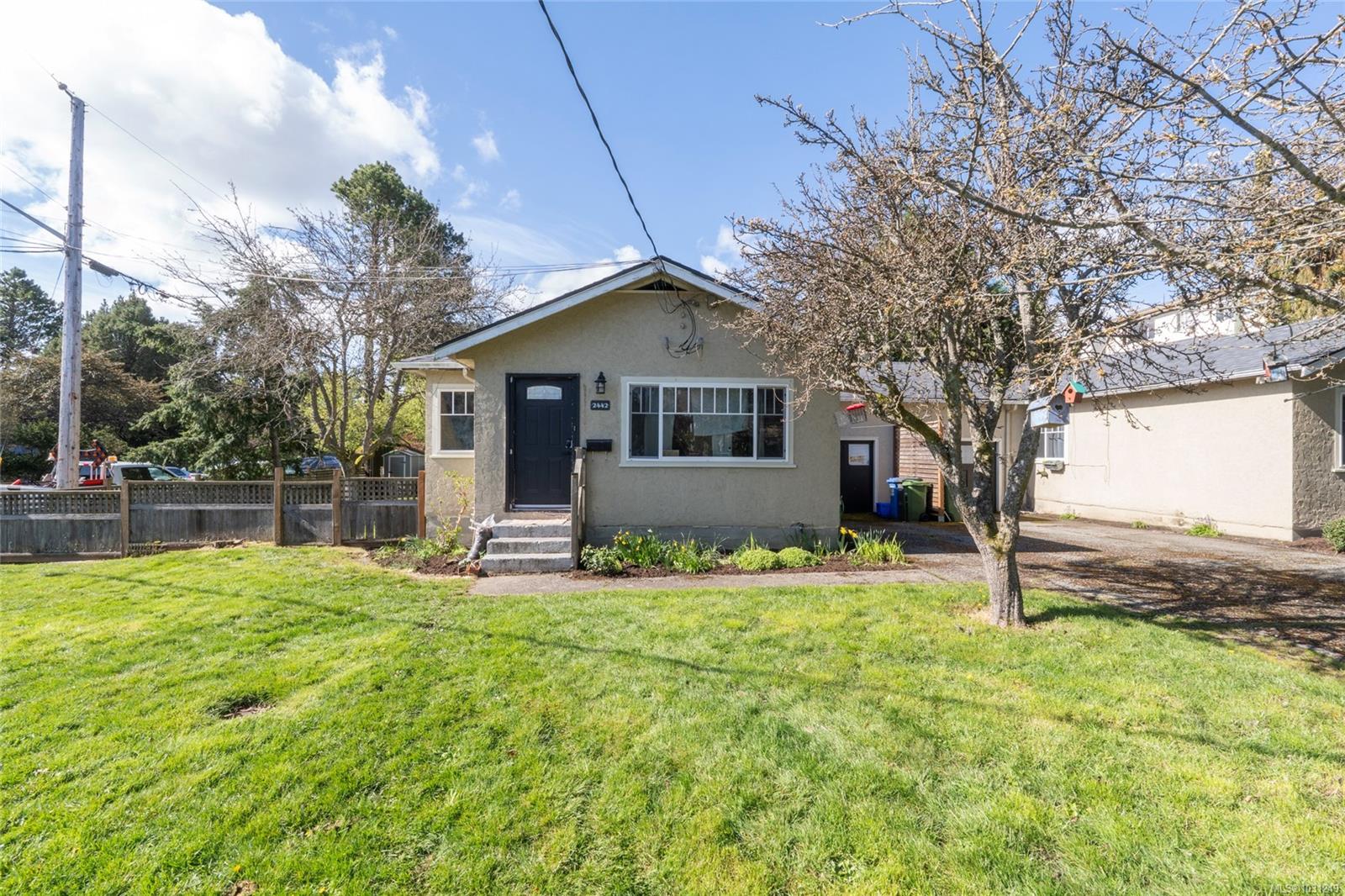 2442/2462 Eastdowne Rd