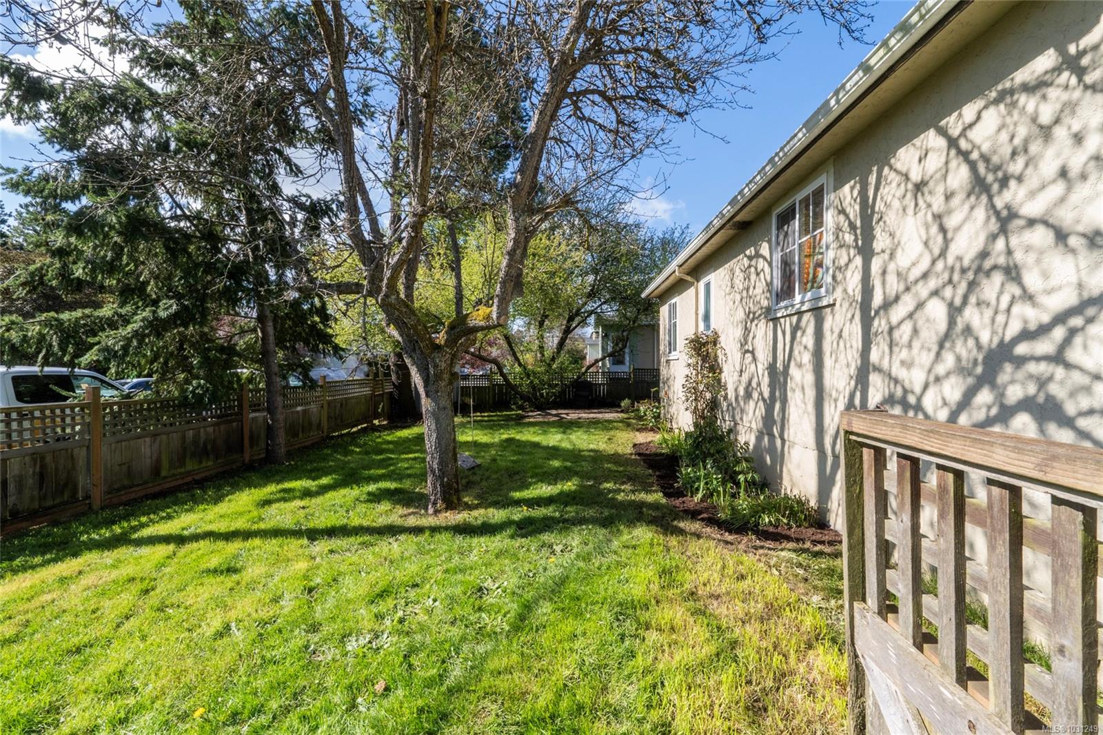 2442/2462 Eastdowne Rd