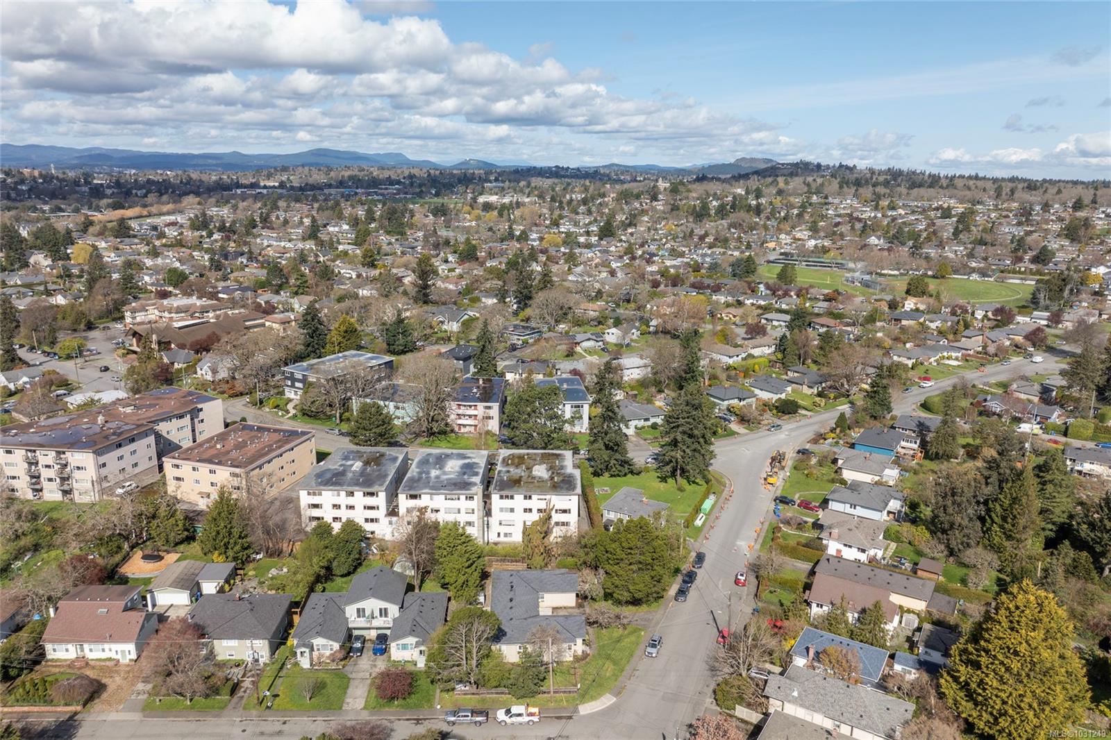 2442/2462 Eastdowne Rd