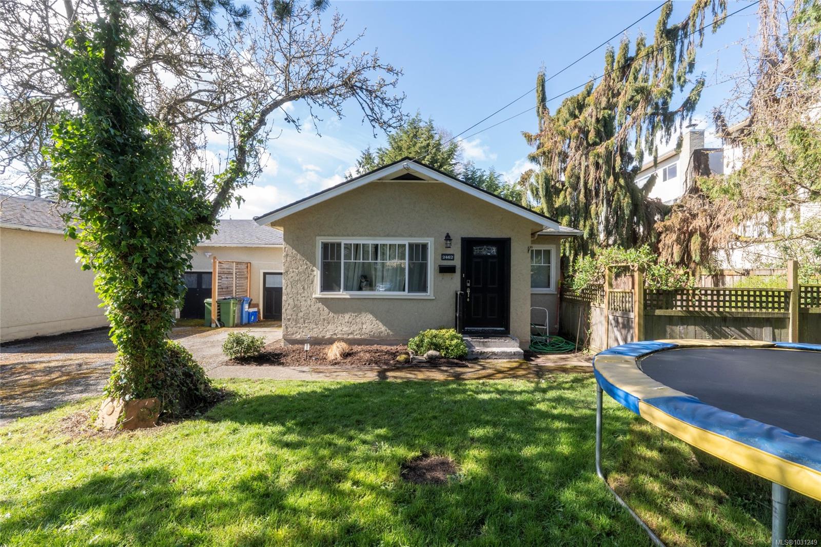 2442/2462 Eastdowne Rd