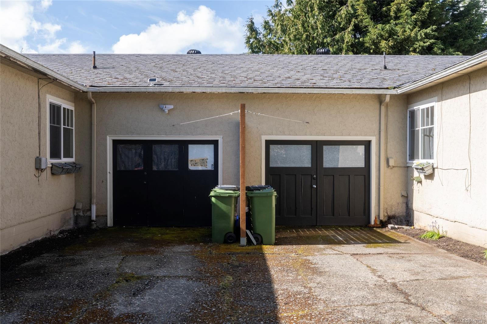 2442/2462 Eastdowne Rd