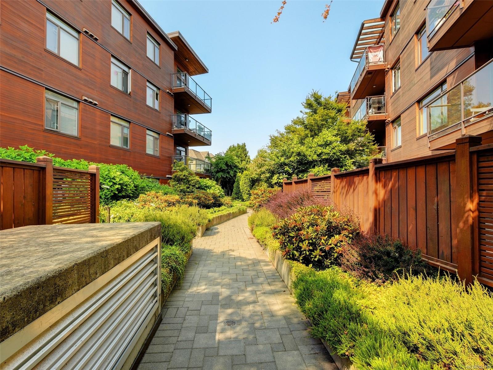 3614 Richmond Rd # 304