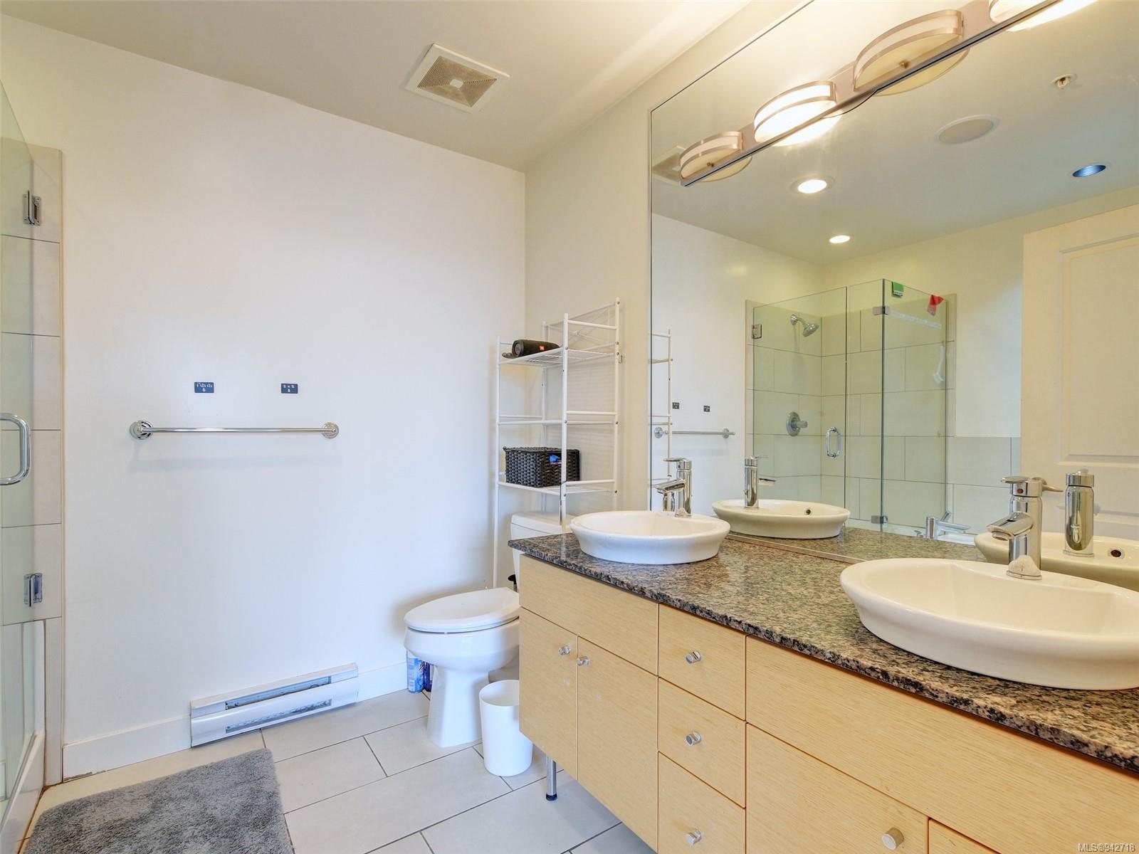 3614 Richmond Rd # 304