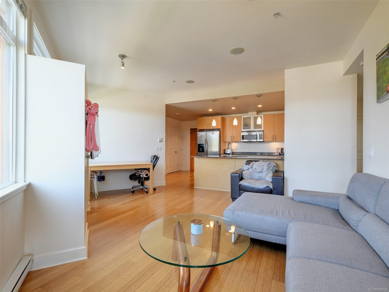 3614 Richmond Rd # 304