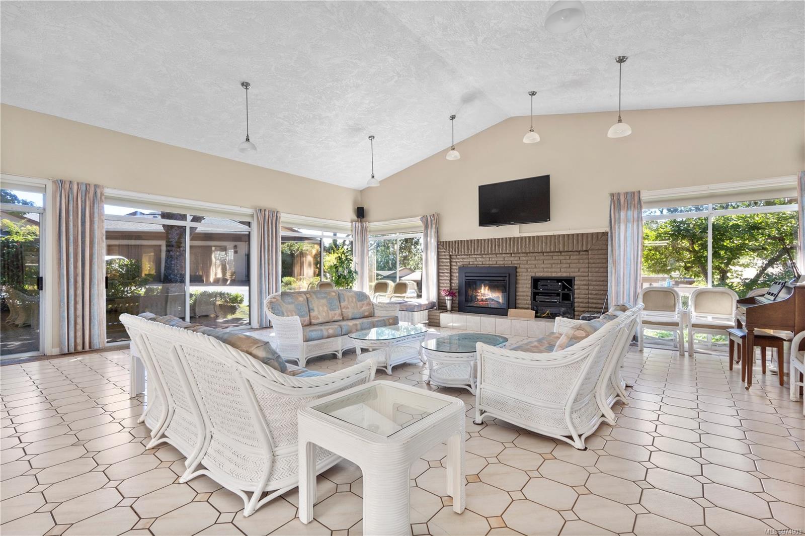 901 Kentwood Lane # 43