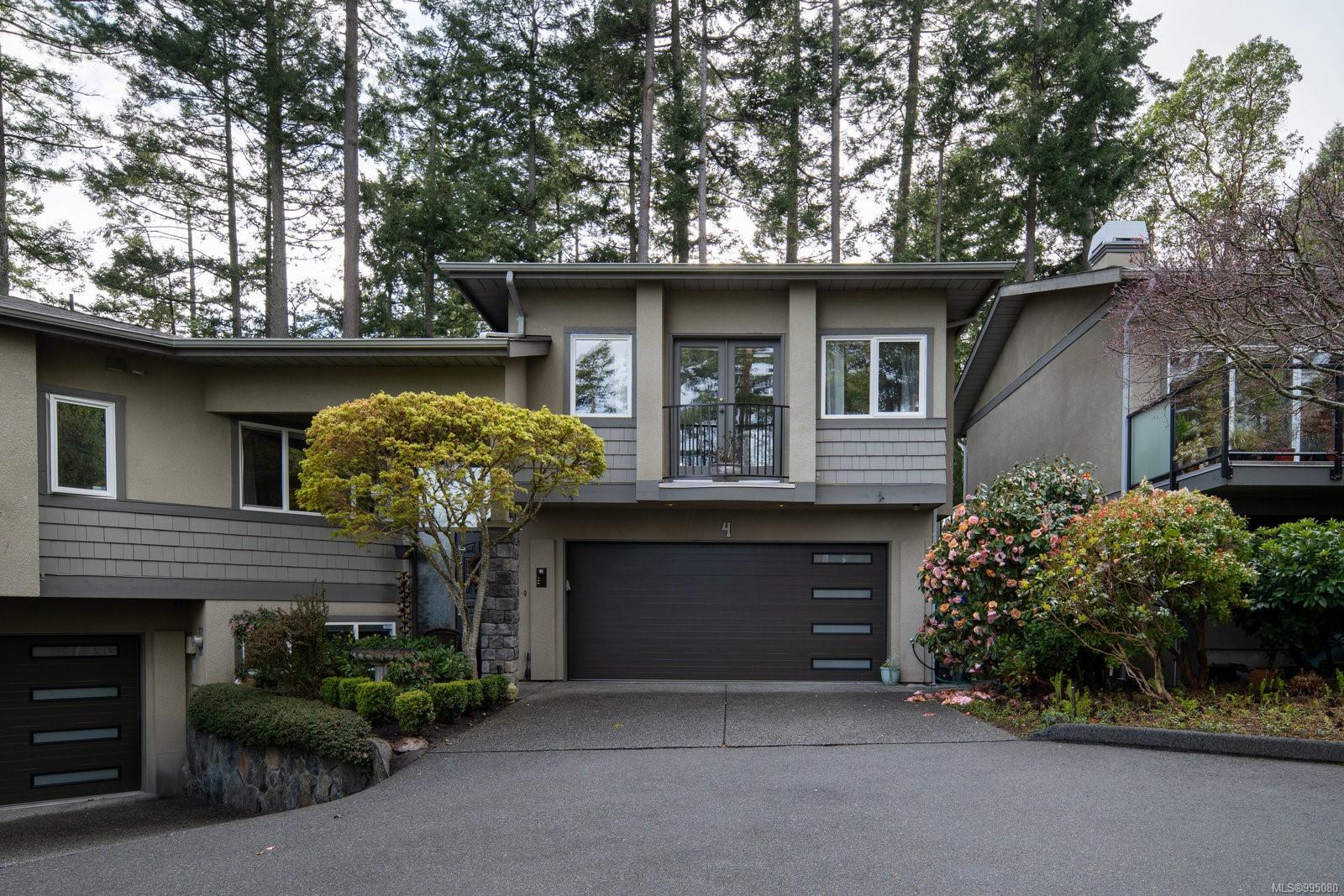 932 Boulderwood Rise # 4